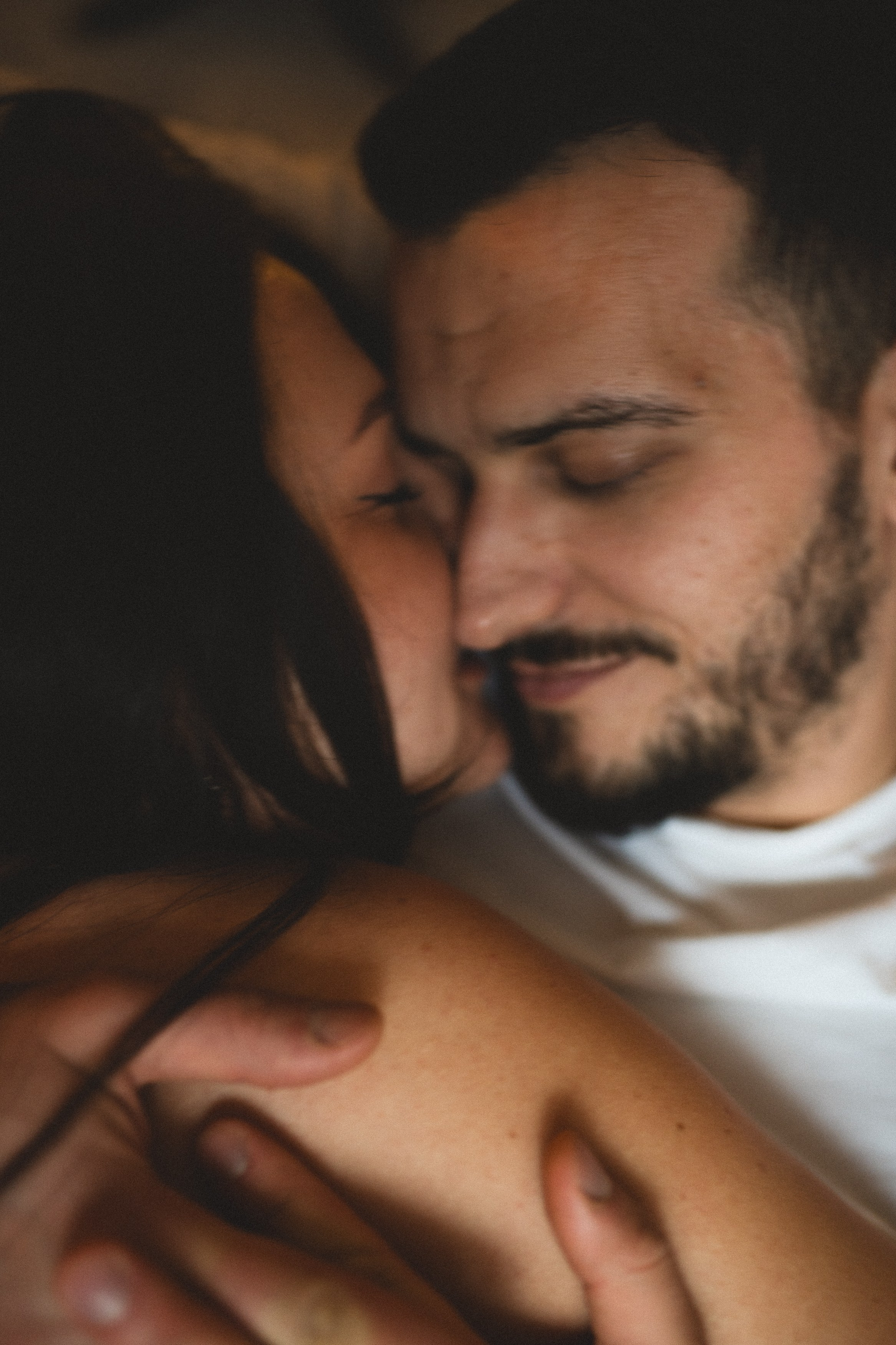 Фотосесія для двох вдома. Тарас Бовт. Фотограф Львів. Портрети та репортаж з подій