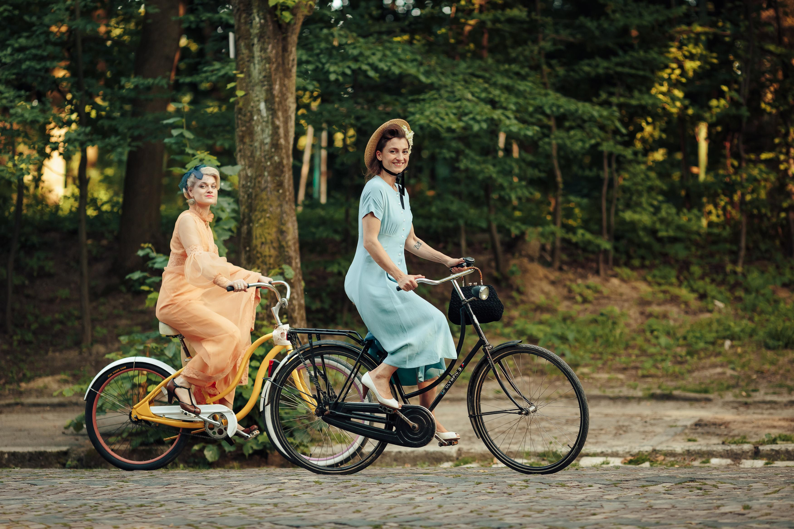 Батяри на роверах. Family Edition. Тарас Бовт. Фотограф Львів. Портрети та репортаж з подій