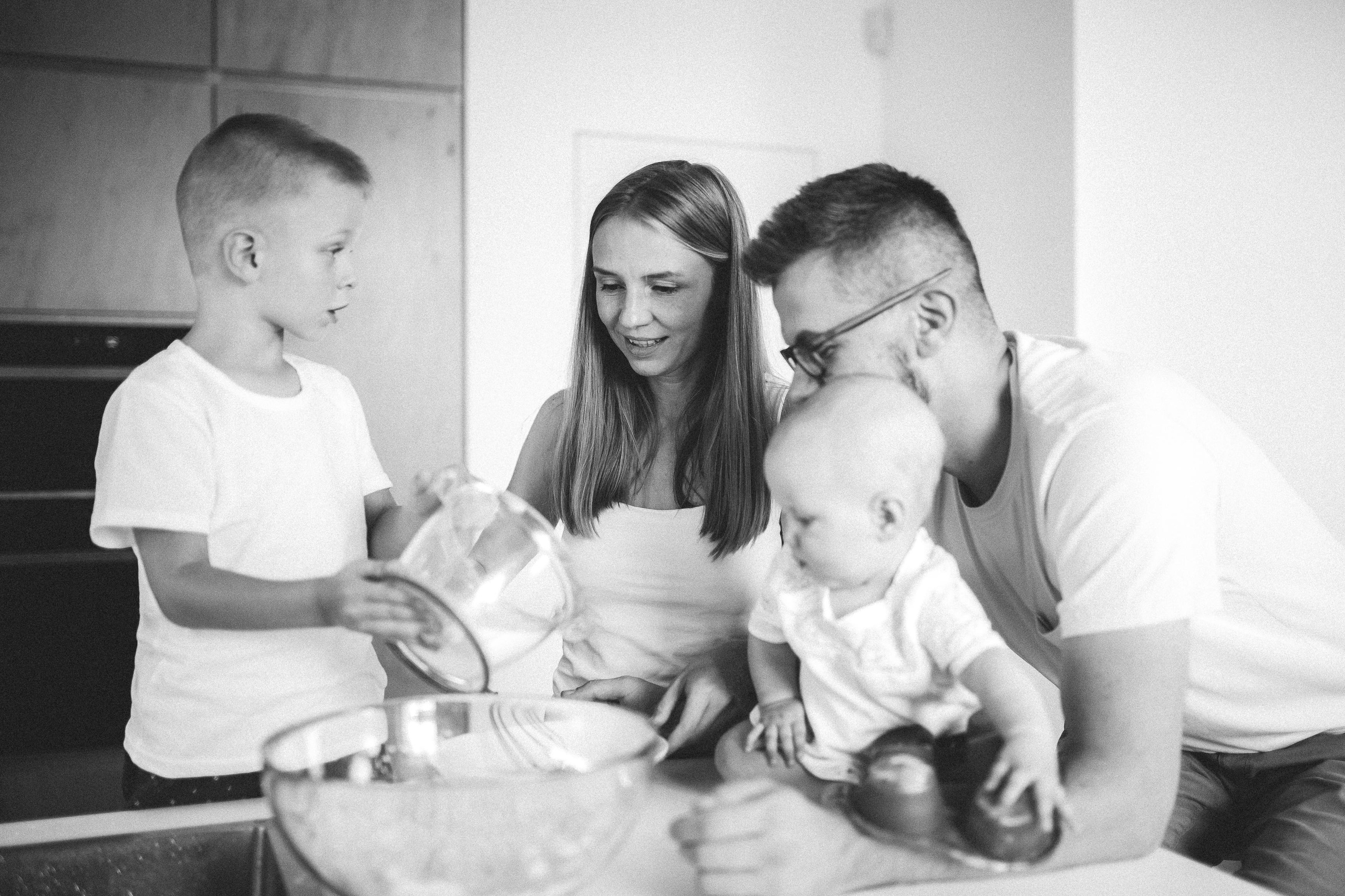 сімейна зйомка львів, сімейний фотограф львів, сімейні фото, фотограф на дому