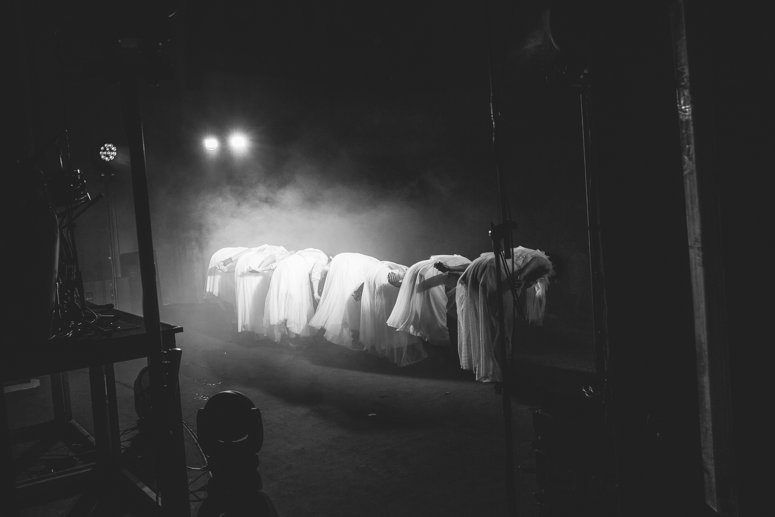 Фоторепортаж з концерту гурту Dakh Daughters. Тарас Бовт. Фотограф Львів. Портрети та репортаж з подій