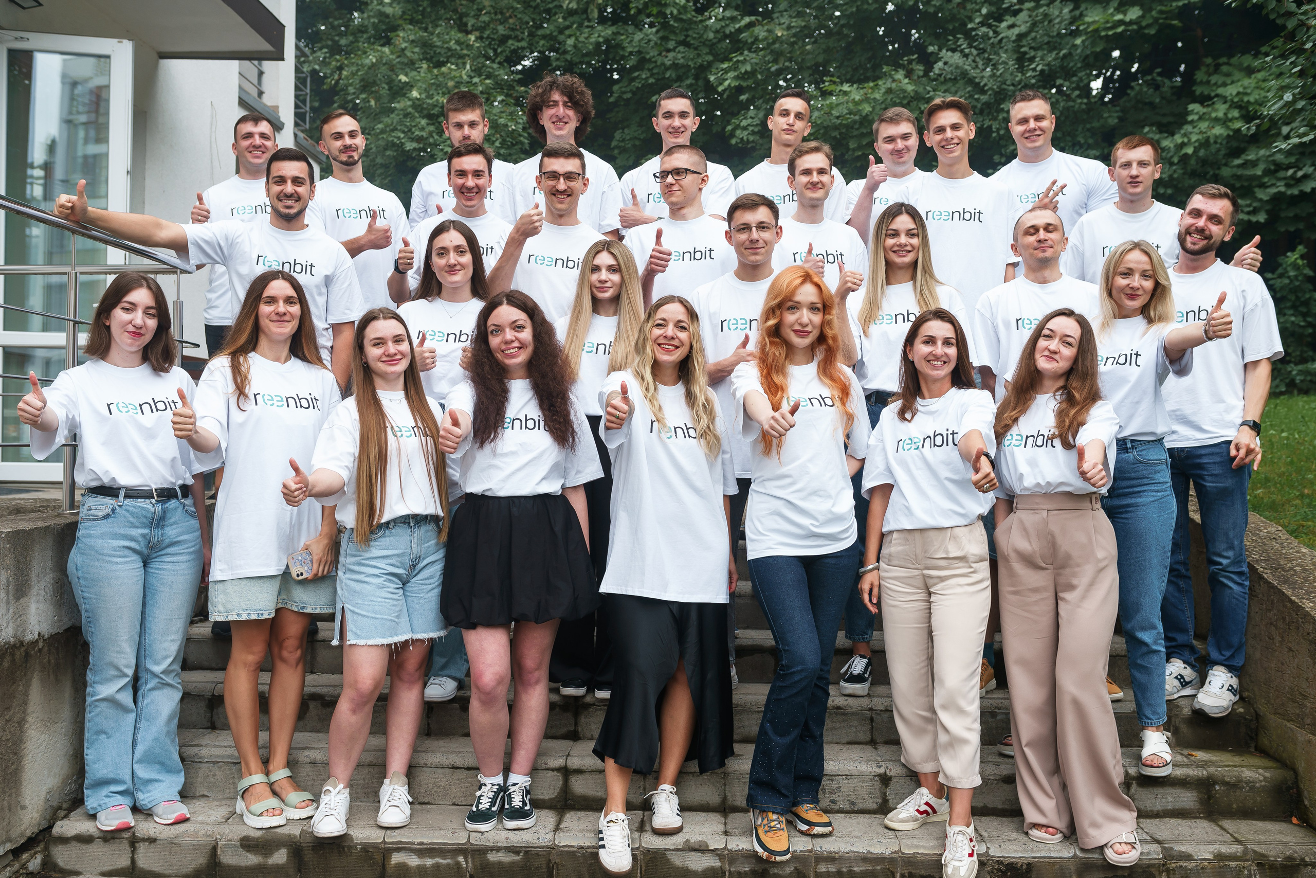 Фотосесія для іт-компанії, фотосесія команди, фото в офісі компанії. Тарас Бовт. Фотограф Львів. Портрети та репортаж з подій