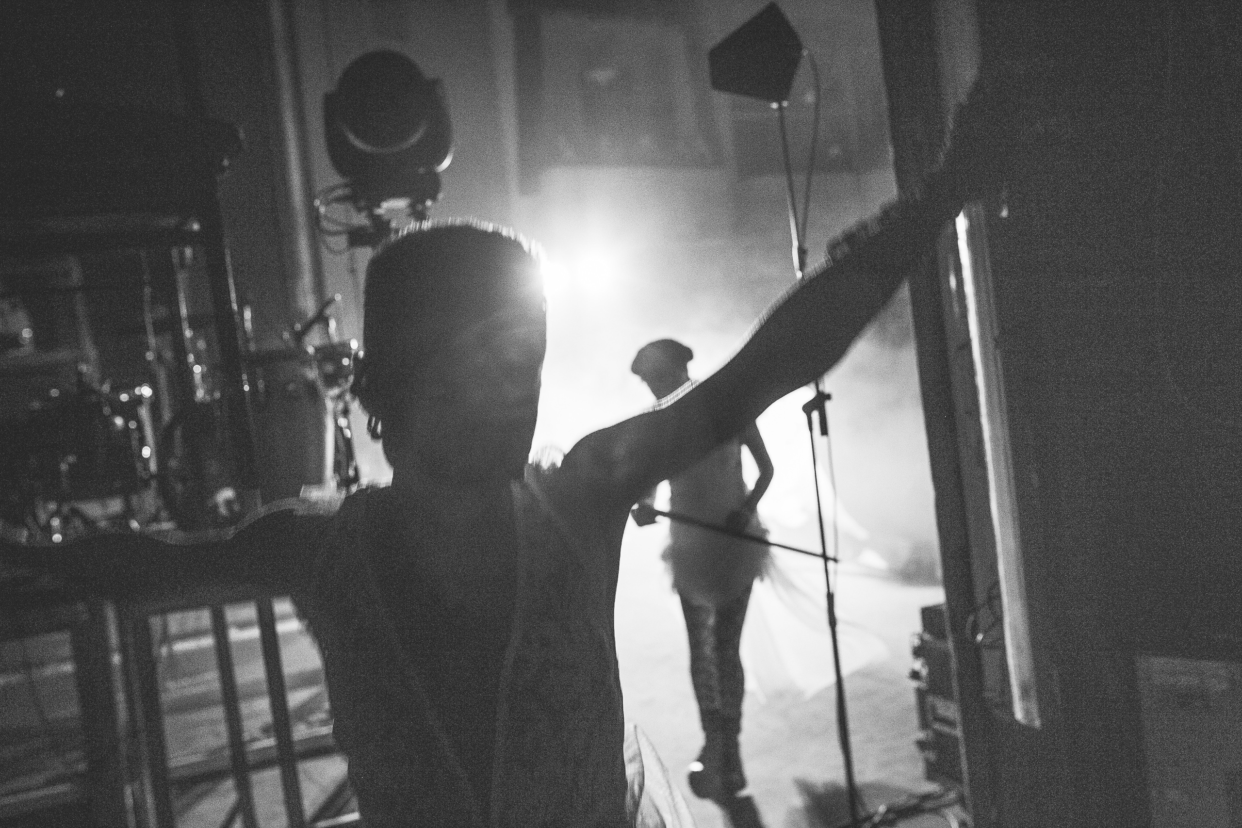 Фоторепортаж з концерту гурту Dakh Daughters. Тарас Бовт. Фотограф Львів. Портрети та репортаж з подій