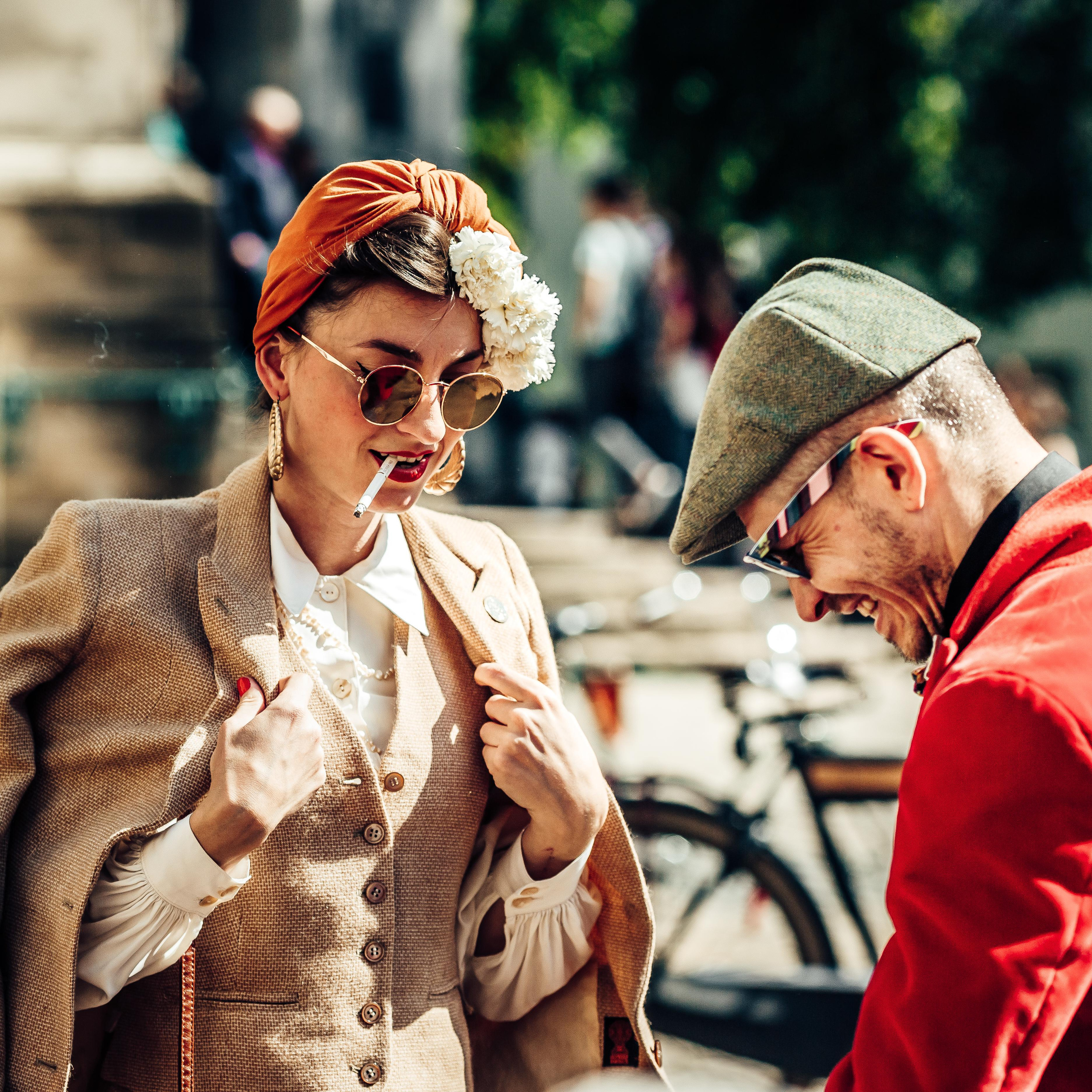 Шач кобіта з цигаром в зубах насмішила шац батяра