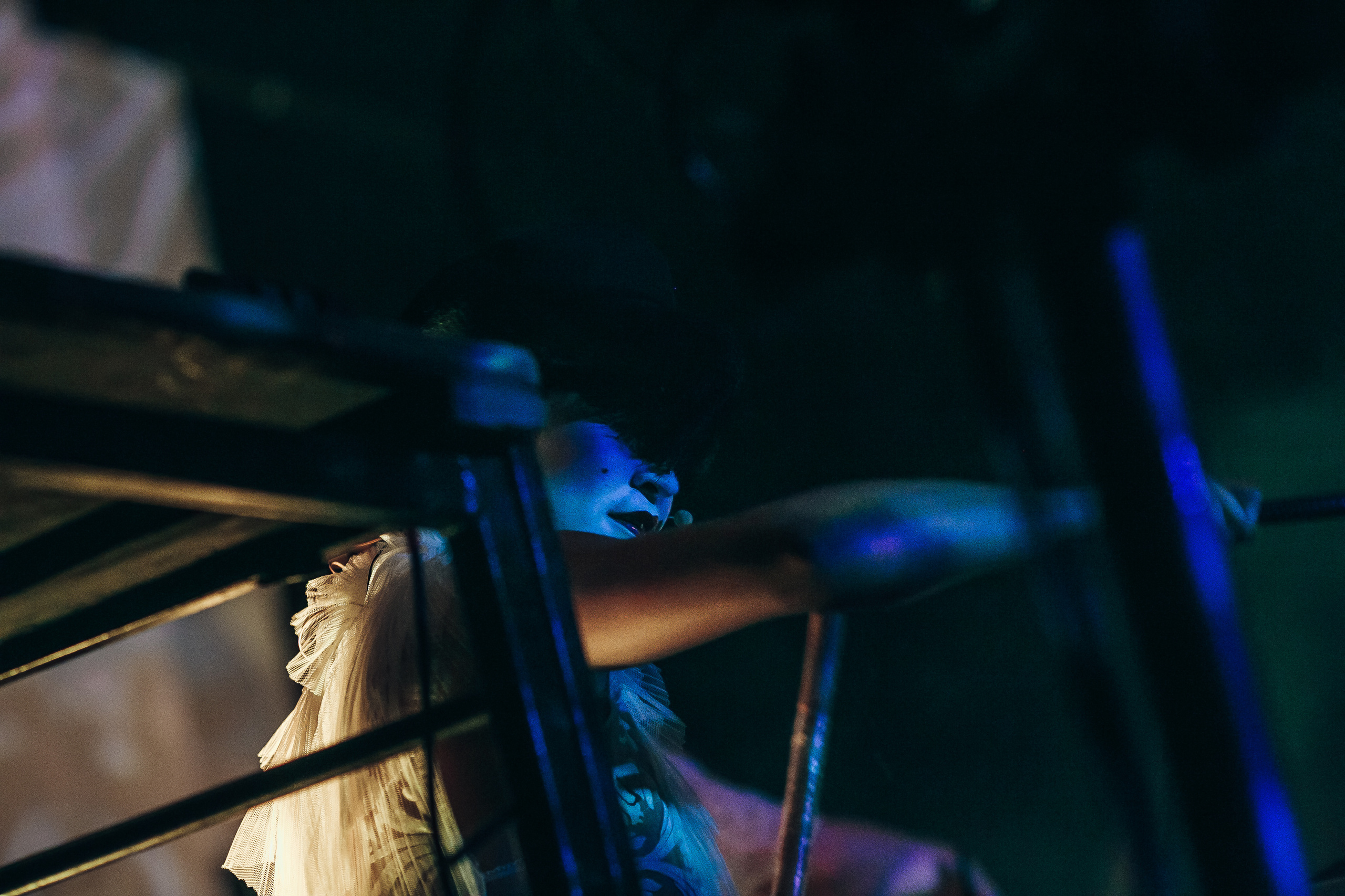 Фоторепортаж з концерту гурту Dakh Daughters. Тарас Бовт. Фотограф Львів. Портрети та репортаж з подій