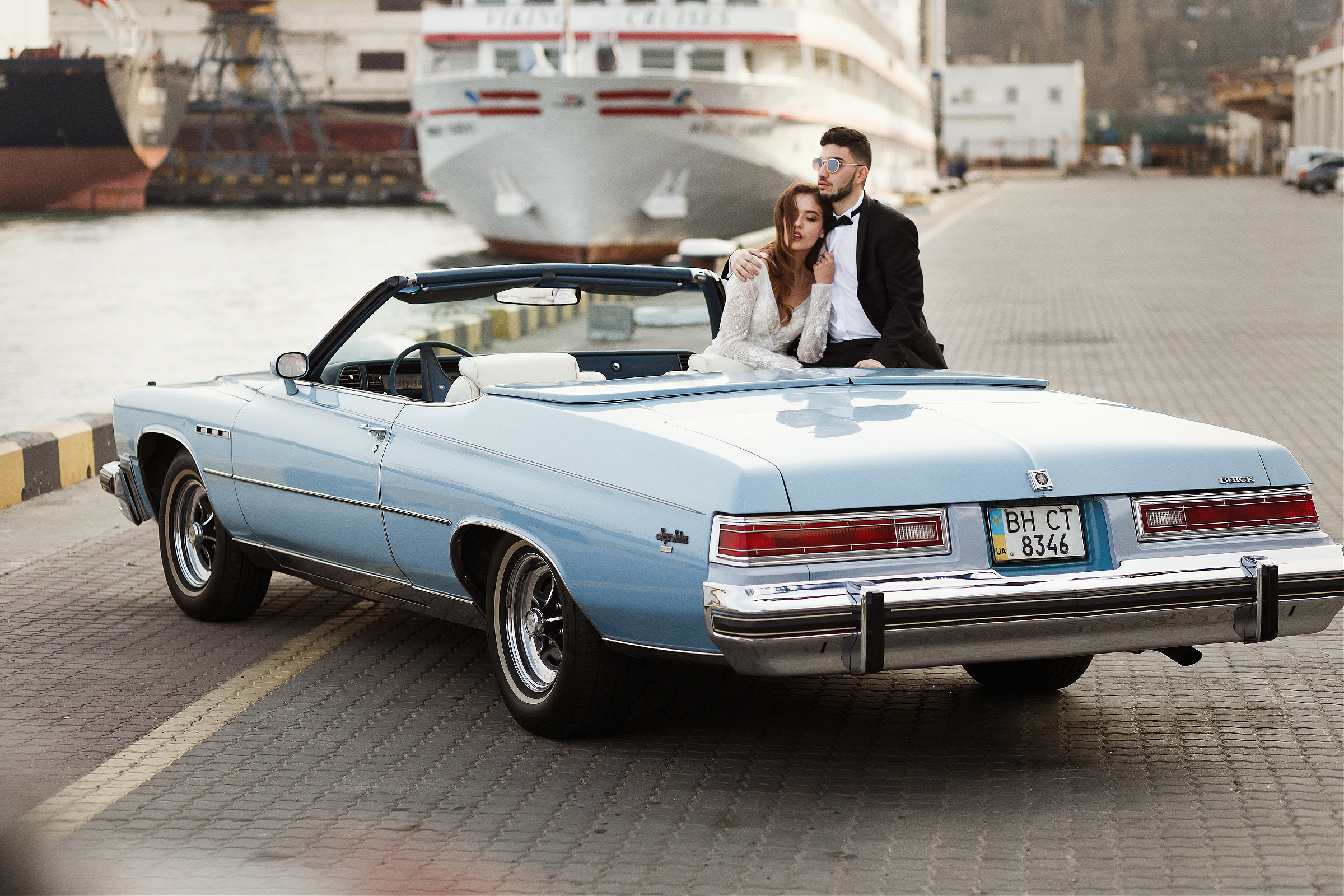 Elnur & Valeriya. Photographer Calgary