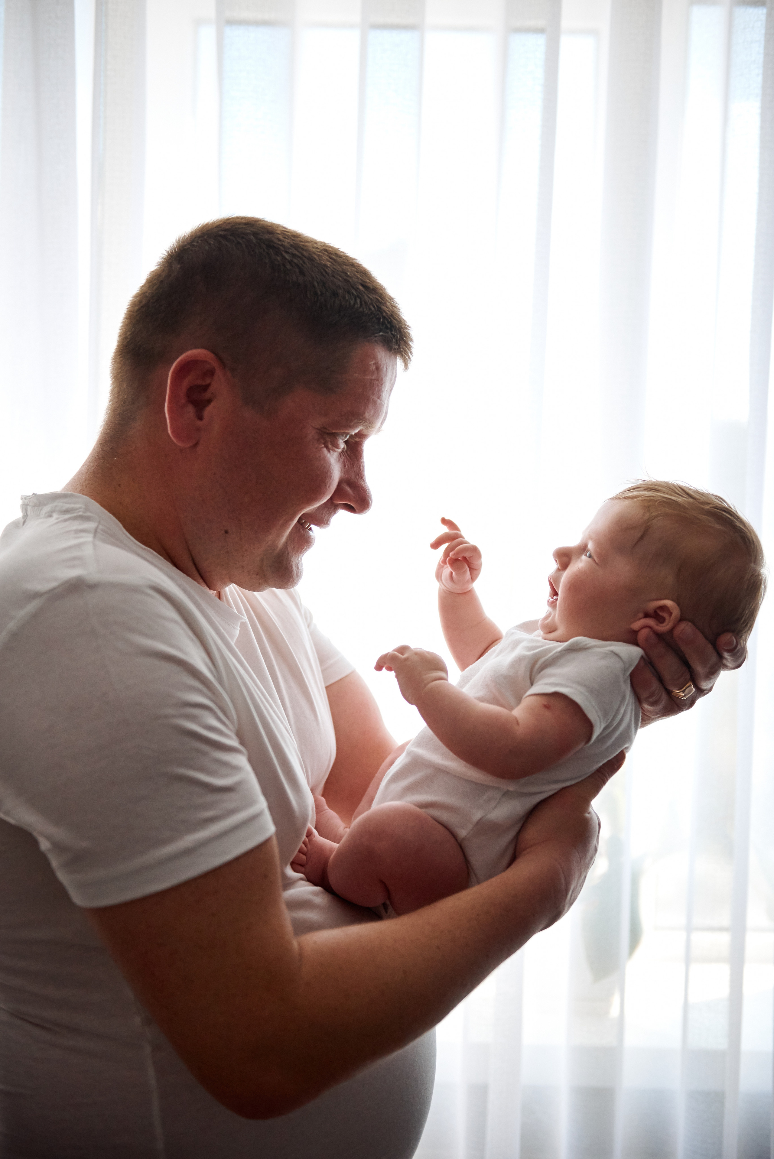 Таня Віталій Давид і Ніка. Фотограф новонароджених діток та їх сімей в Тернополі