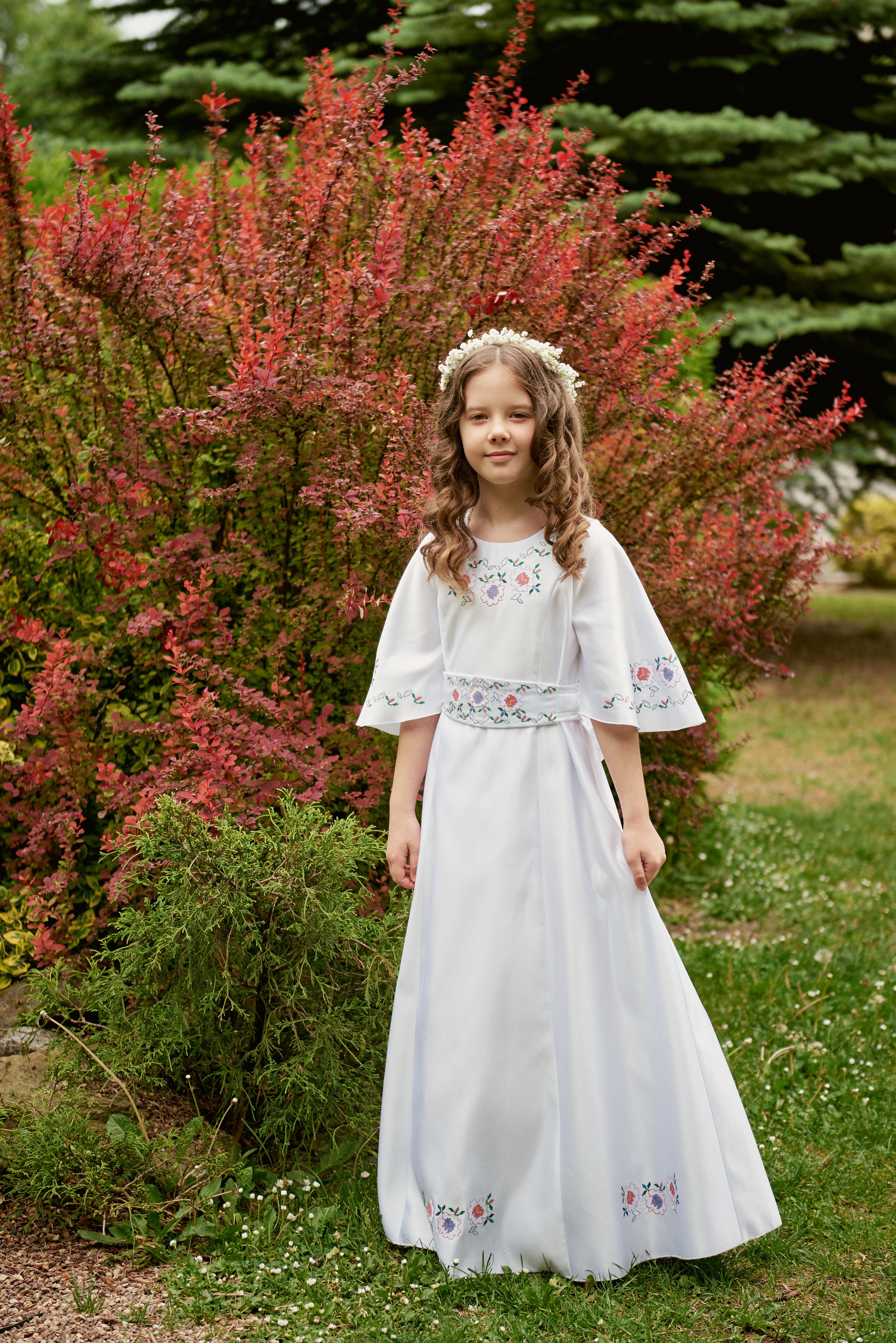 Храм Матері Божої Неустанної Помочі (біля літака). Фотограф новонароджених діток та їх сімей в Тернополі