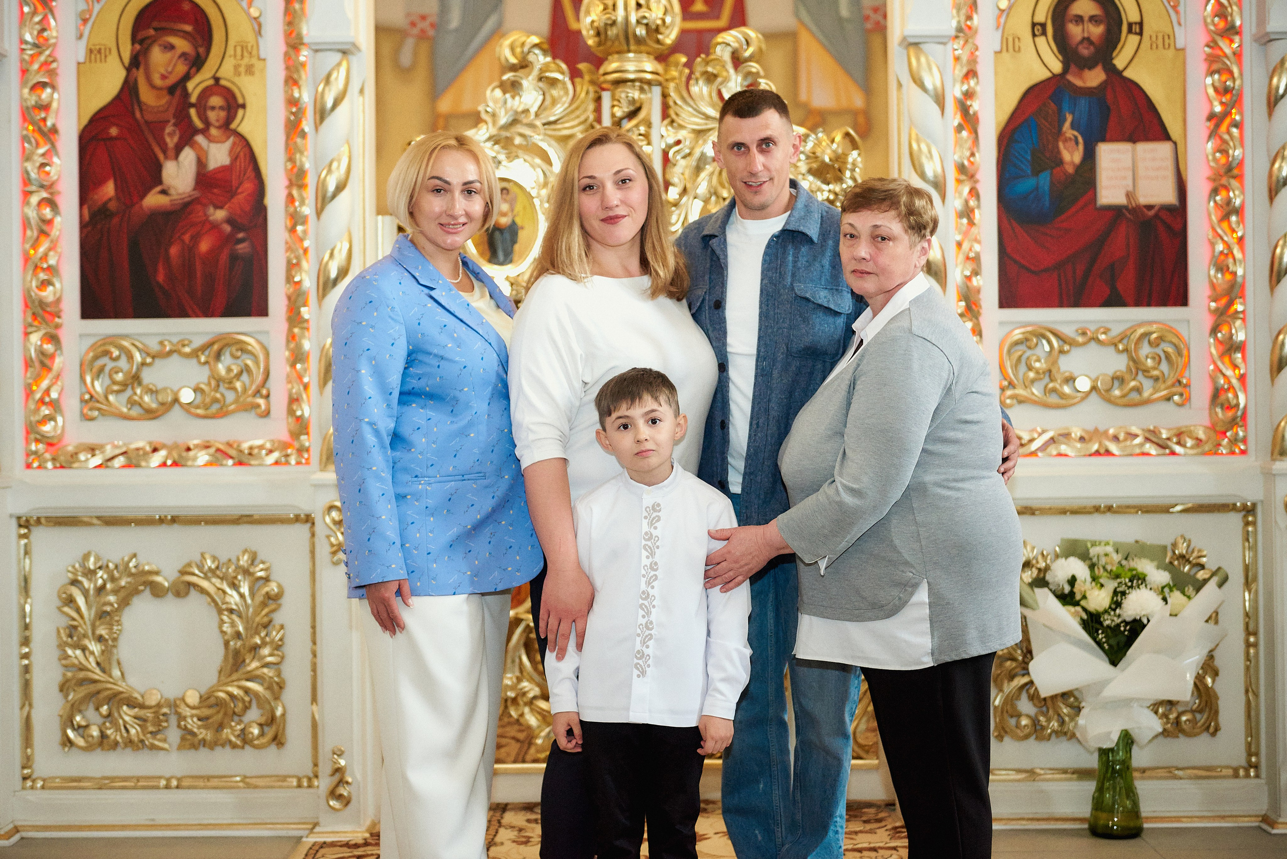 Церква Івана Богуслова. Фотограф новонароджених діток та їх сімей в Тернополі