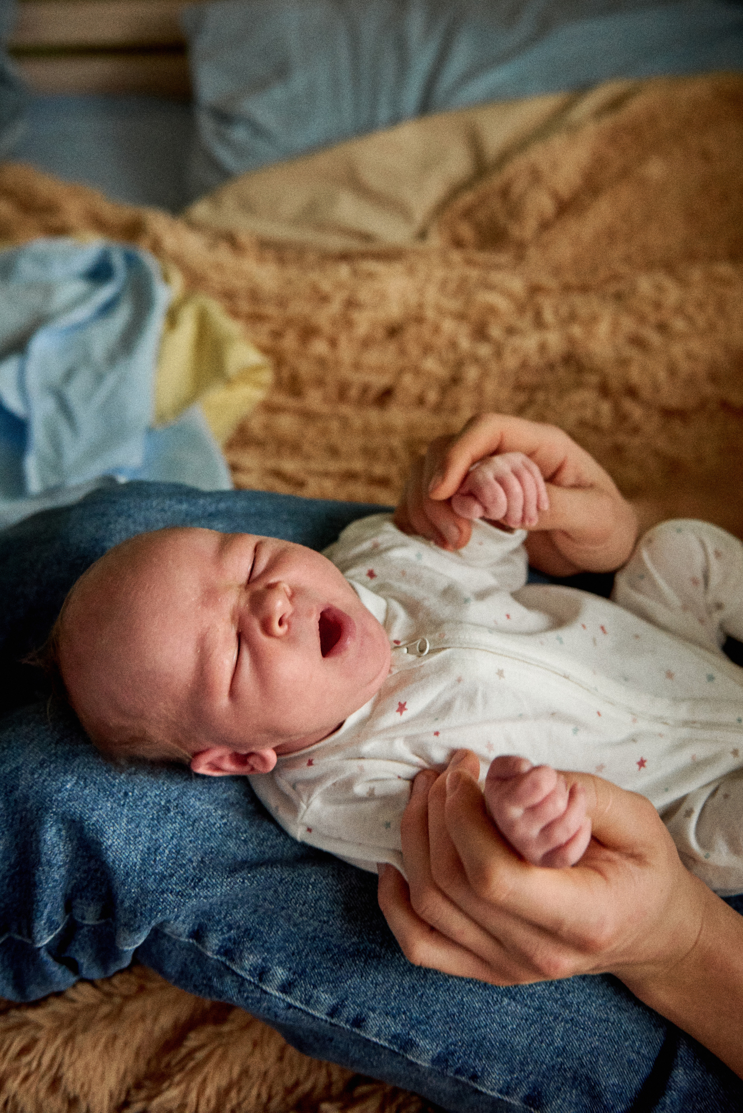 Аня Володя і Назар. Фотограф новонароджених діток та їх сімей в Тернополі