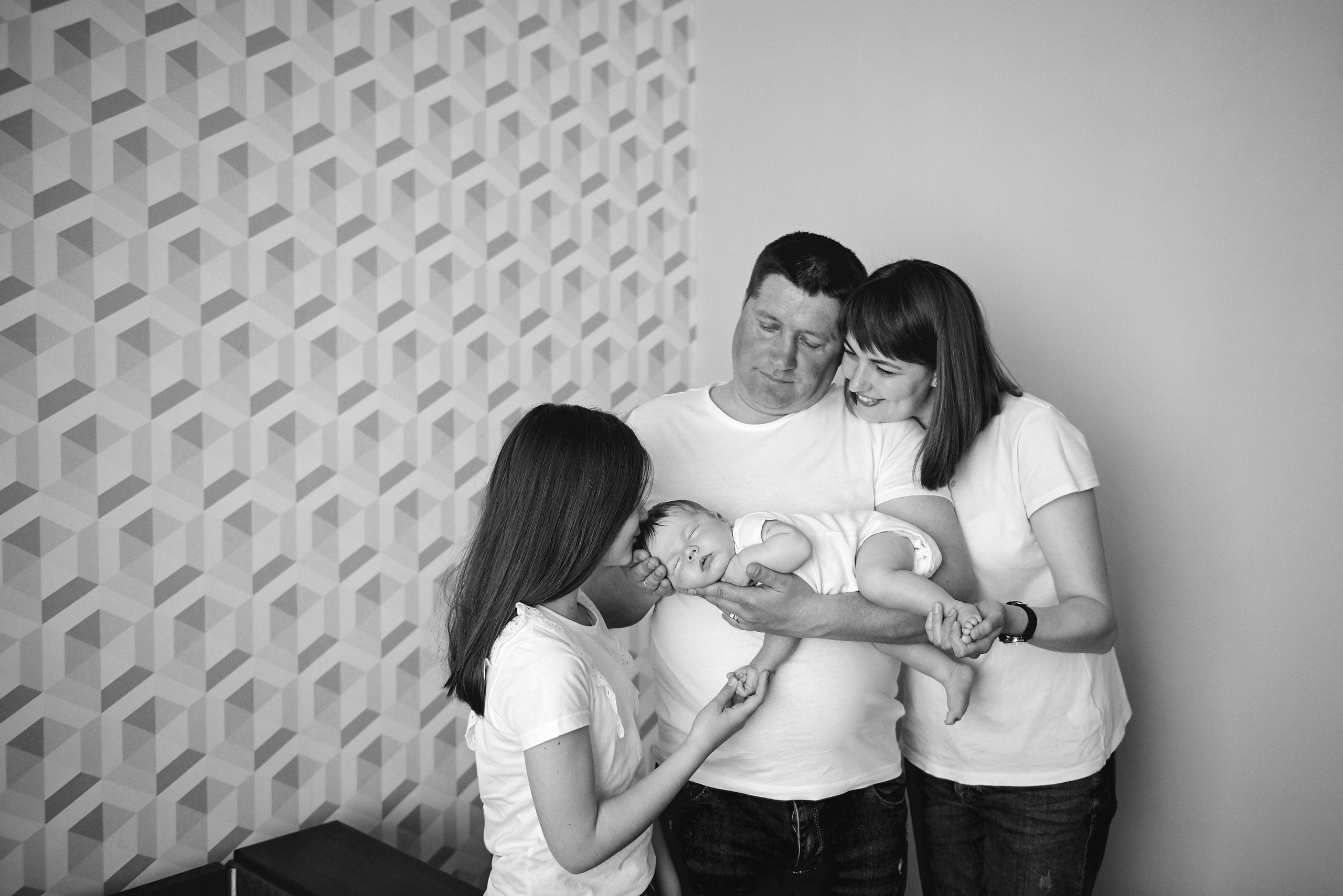 Таня Віталій Давид і Ніка. Фотограф новонароджених діток та їх сімей в Тернополі