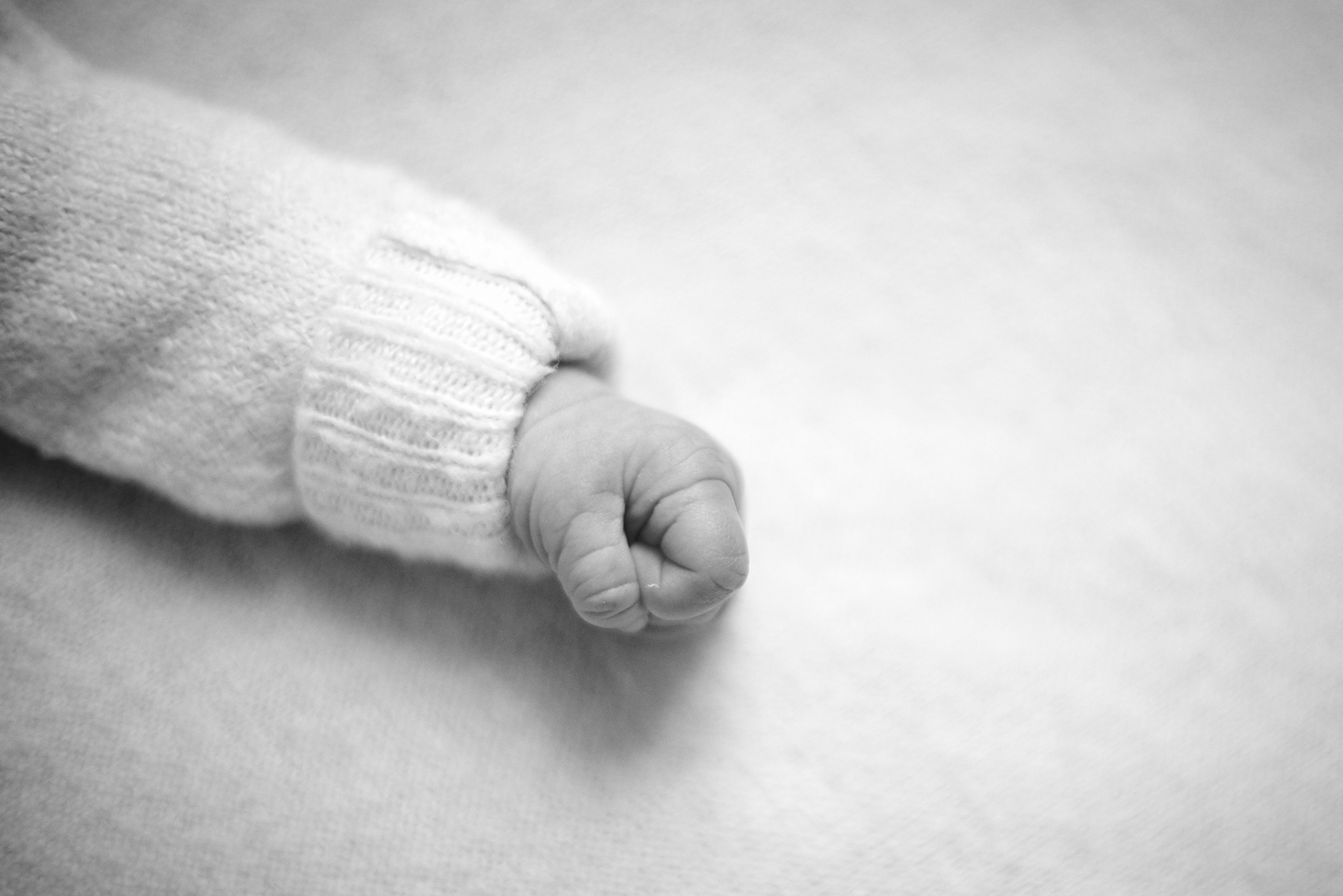 Таня Софія Віктор і Лєра. Фотограф новонароджених діток та їх сімей в Тернополі