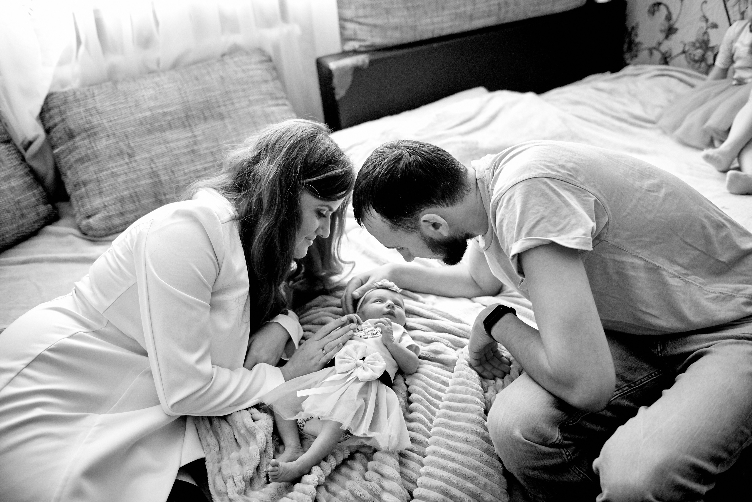 Олена та Влад Емма Єва та Еліна 9 днів життя. Фотограф новонароджених діток та їх сімей в Тернополі