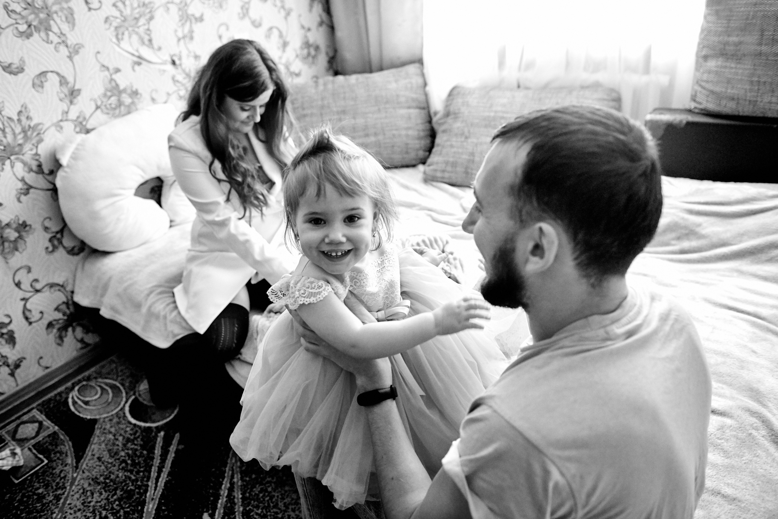 Олена та Влад Емма Єва та Еліна 9 днів життя. Фотограф новонароджених діток та їх сімей в Тернополі