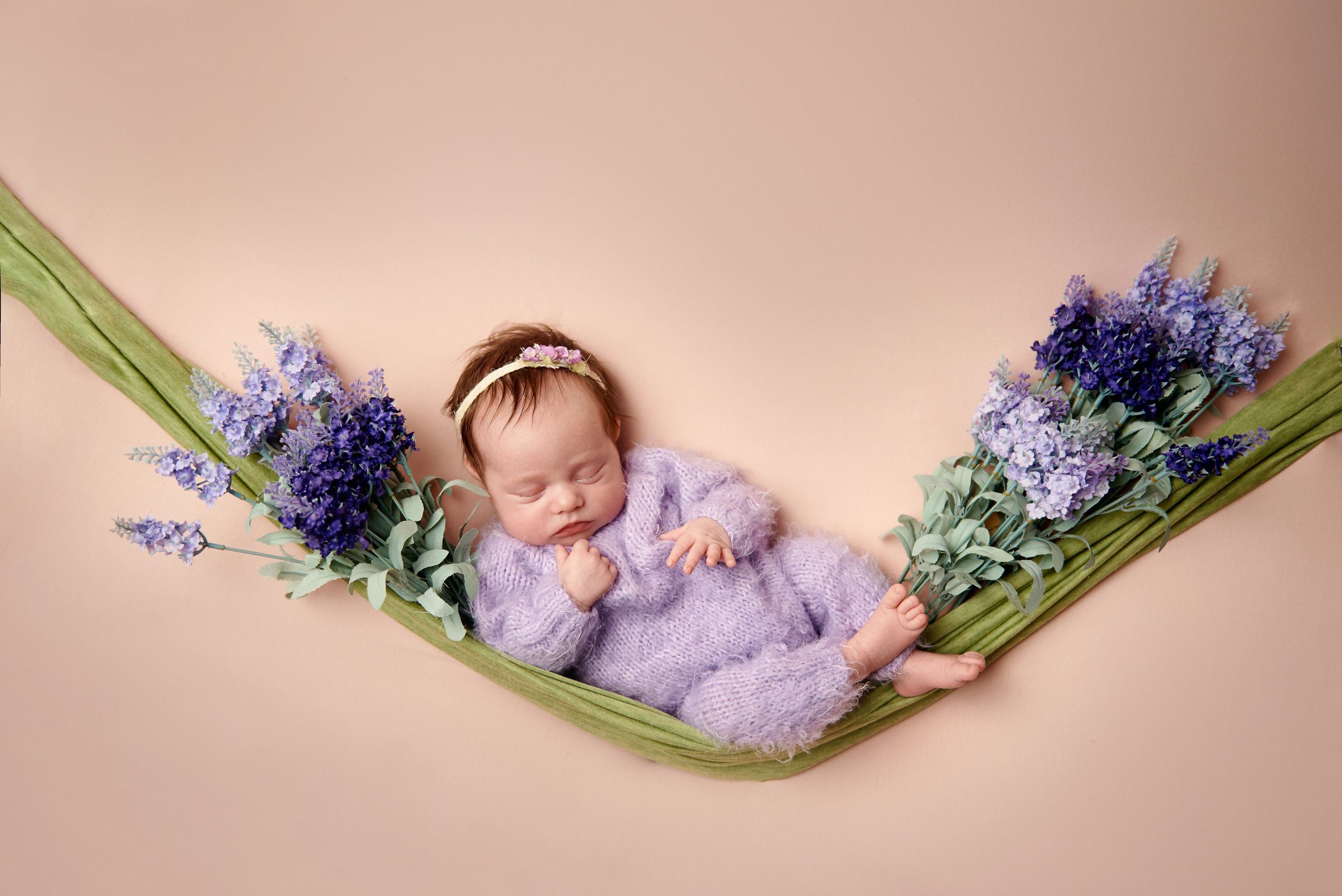 Newborn. Фотограф новонароджених діток та їх сімей в Тернополі