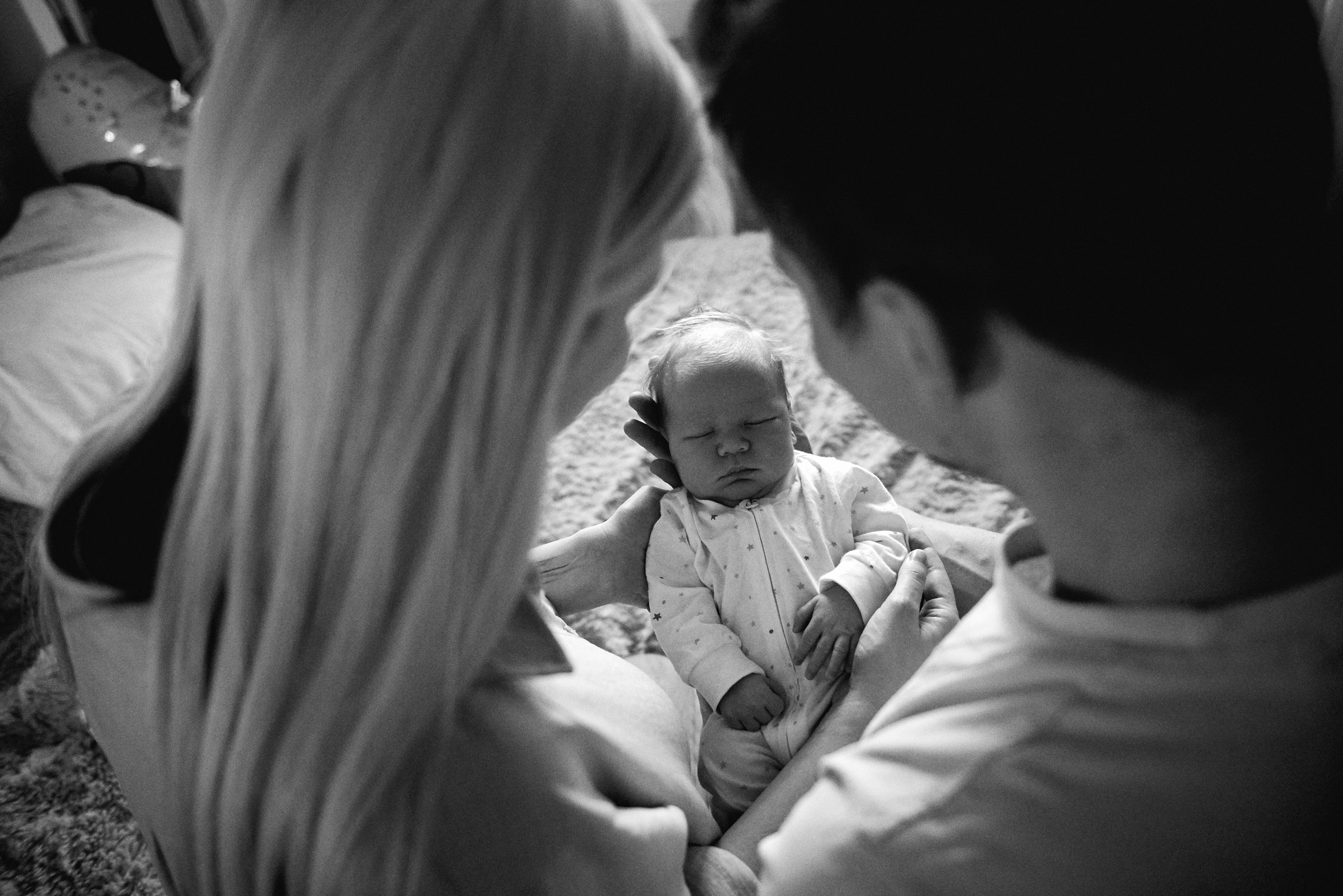 Аня Володя і Назар. Фотограф новонароджених діток та їх сімей в Тернополі