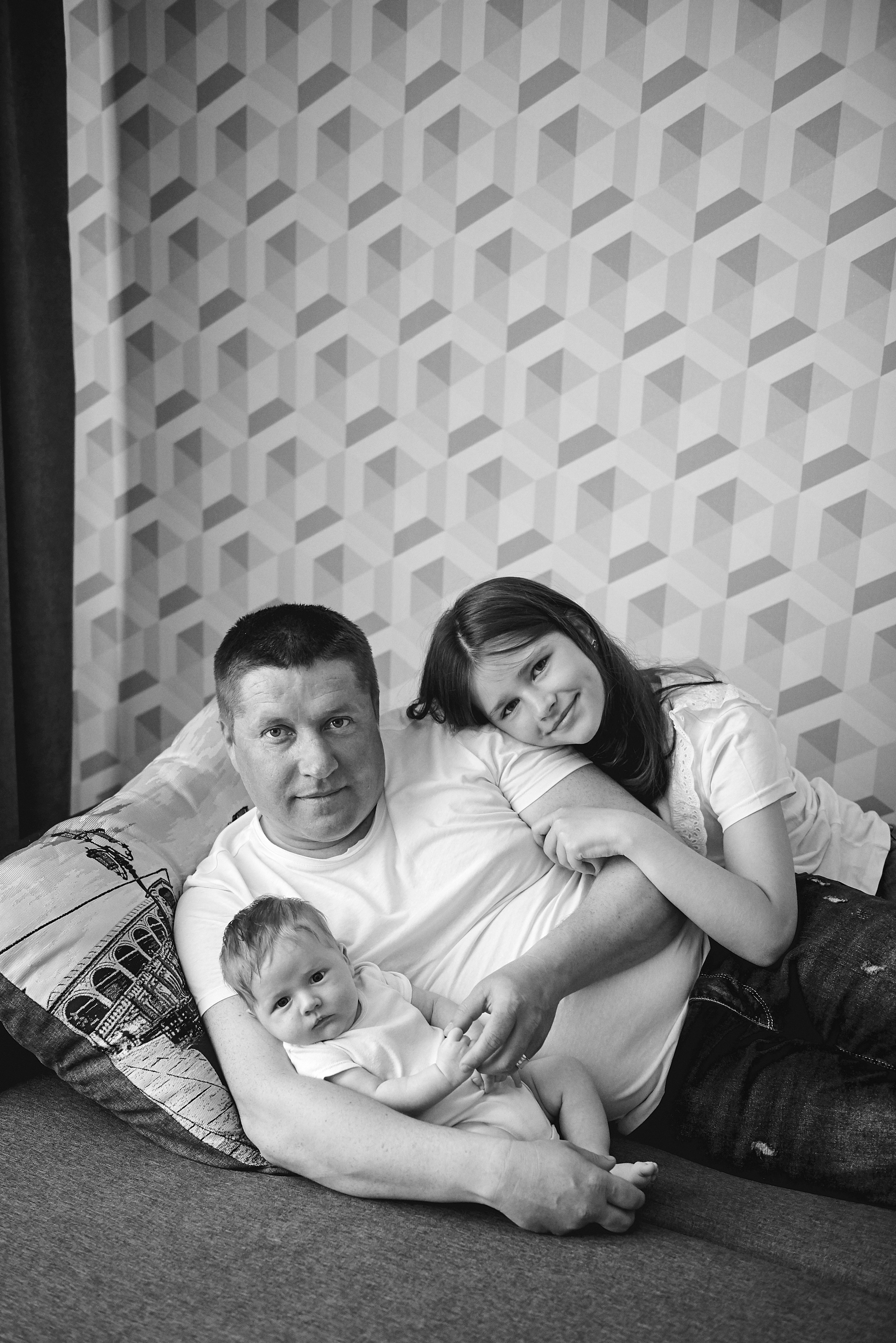 Таня Віталій Давид і Ніка. Фотограф новонароджених діток та їх сімей в Тернополі