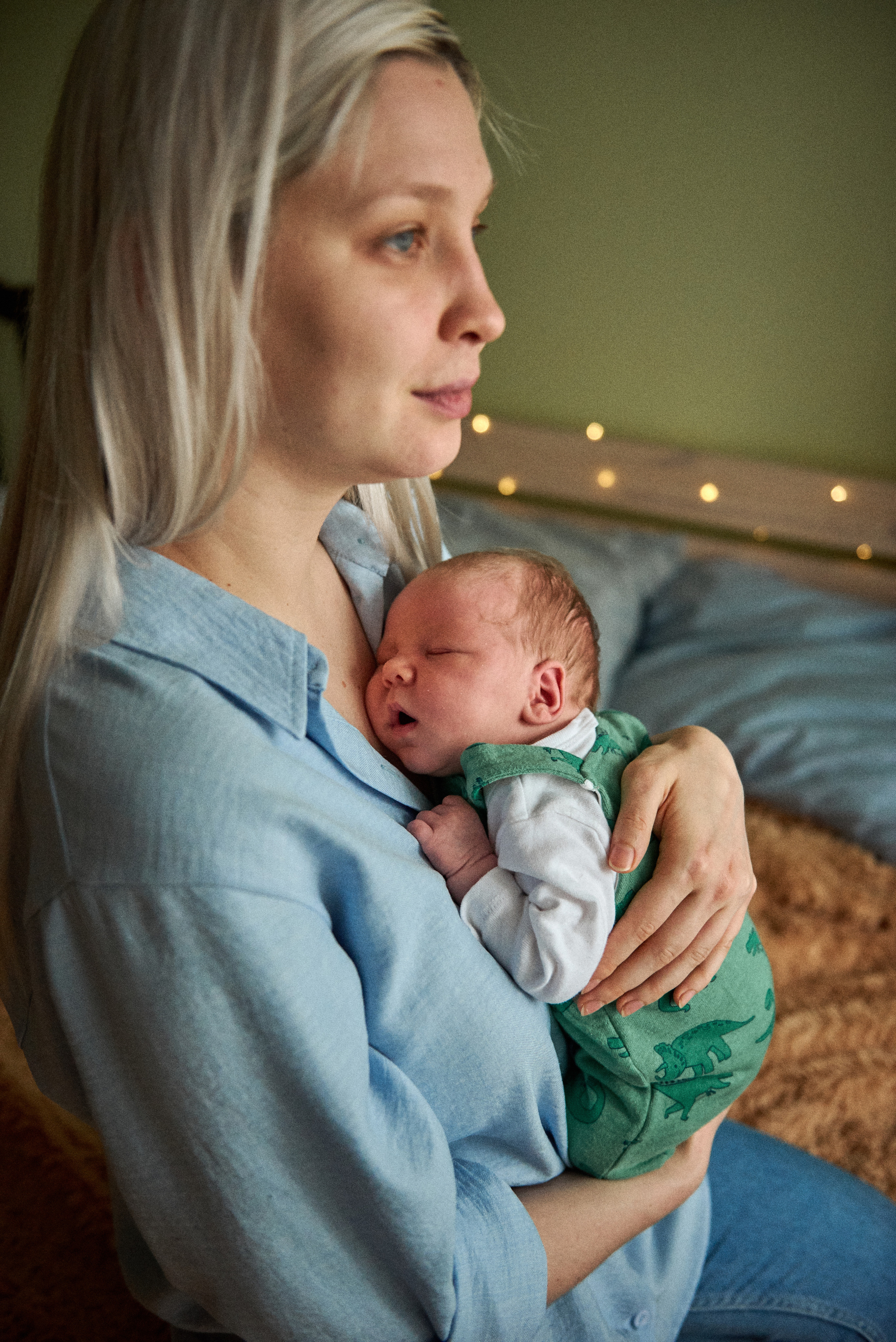 Аня Володя і Назар. Фотограф новонароджених діток та їх сімей в Тернополі