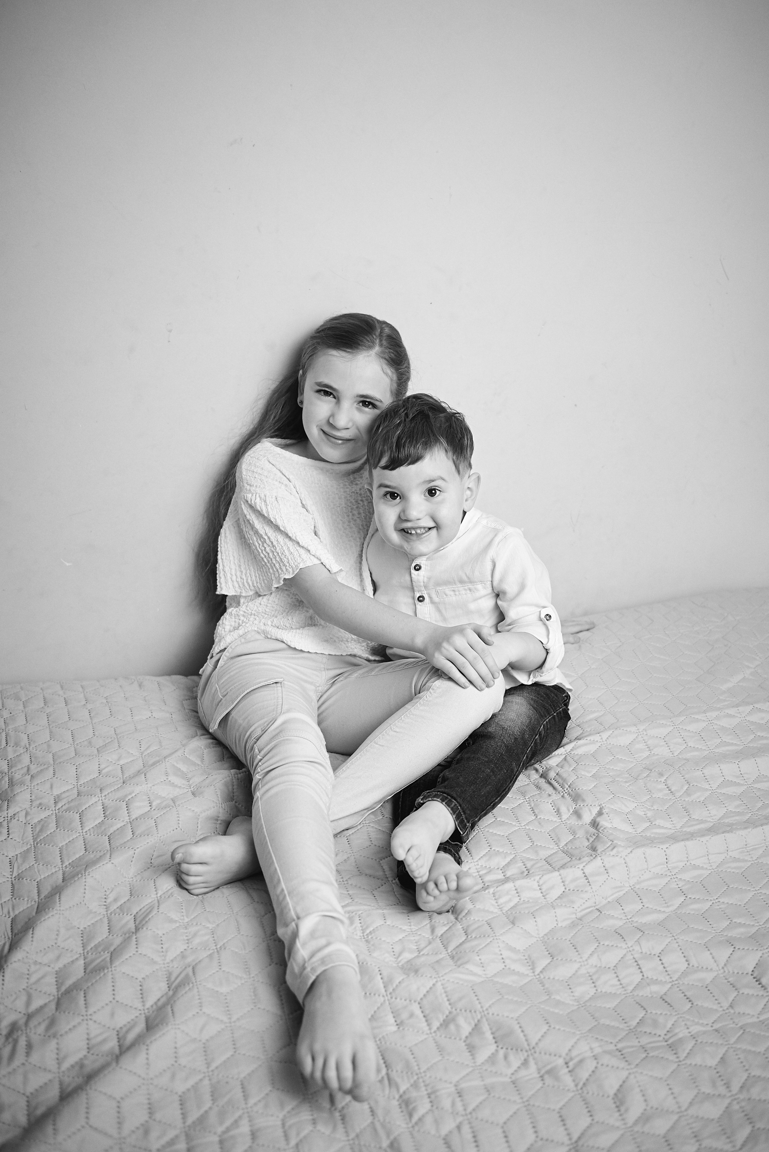 Таня Софія Віктор і Лєра. Фотограф новонароджених діток та їх сімей в Тернополі