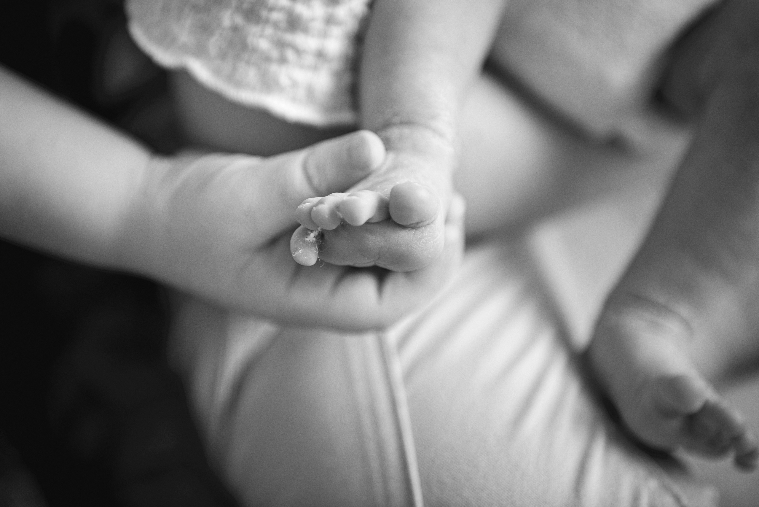 Таня Софія Віктор і Лєра. Фотограф новонароджених діток та їх сімей в Тернополі