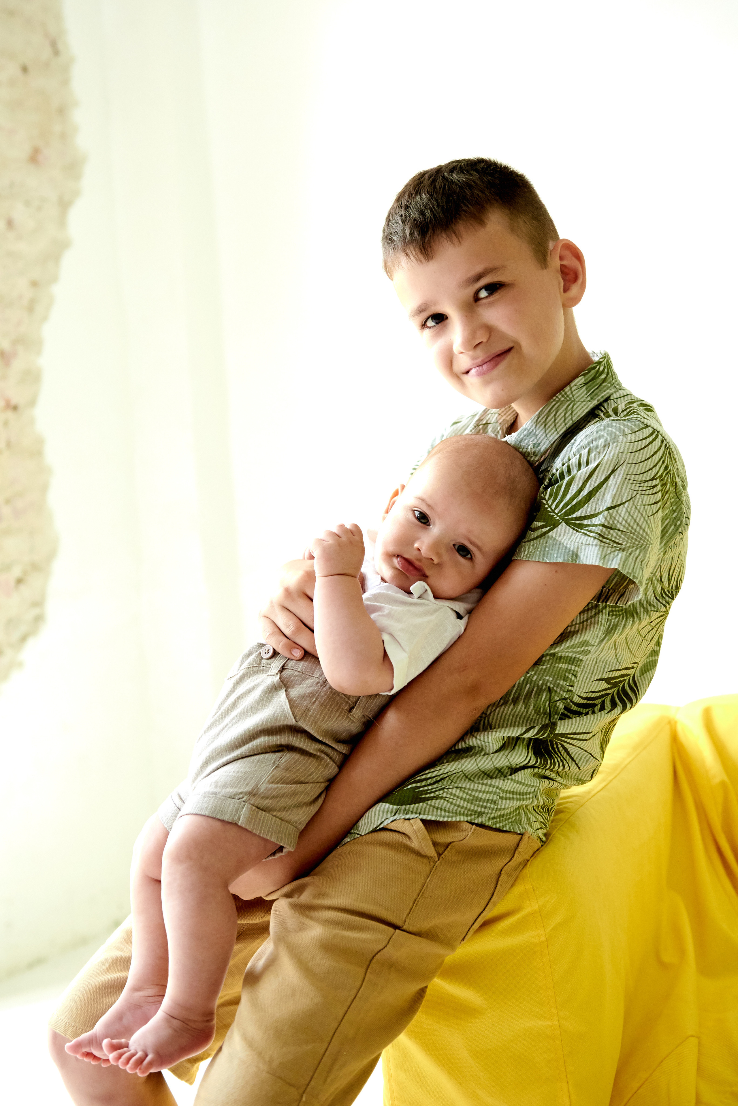 Катя Сем Матвій Костя і Даніель. Фотограф новонароджених діток та їх сімей в Тернополі