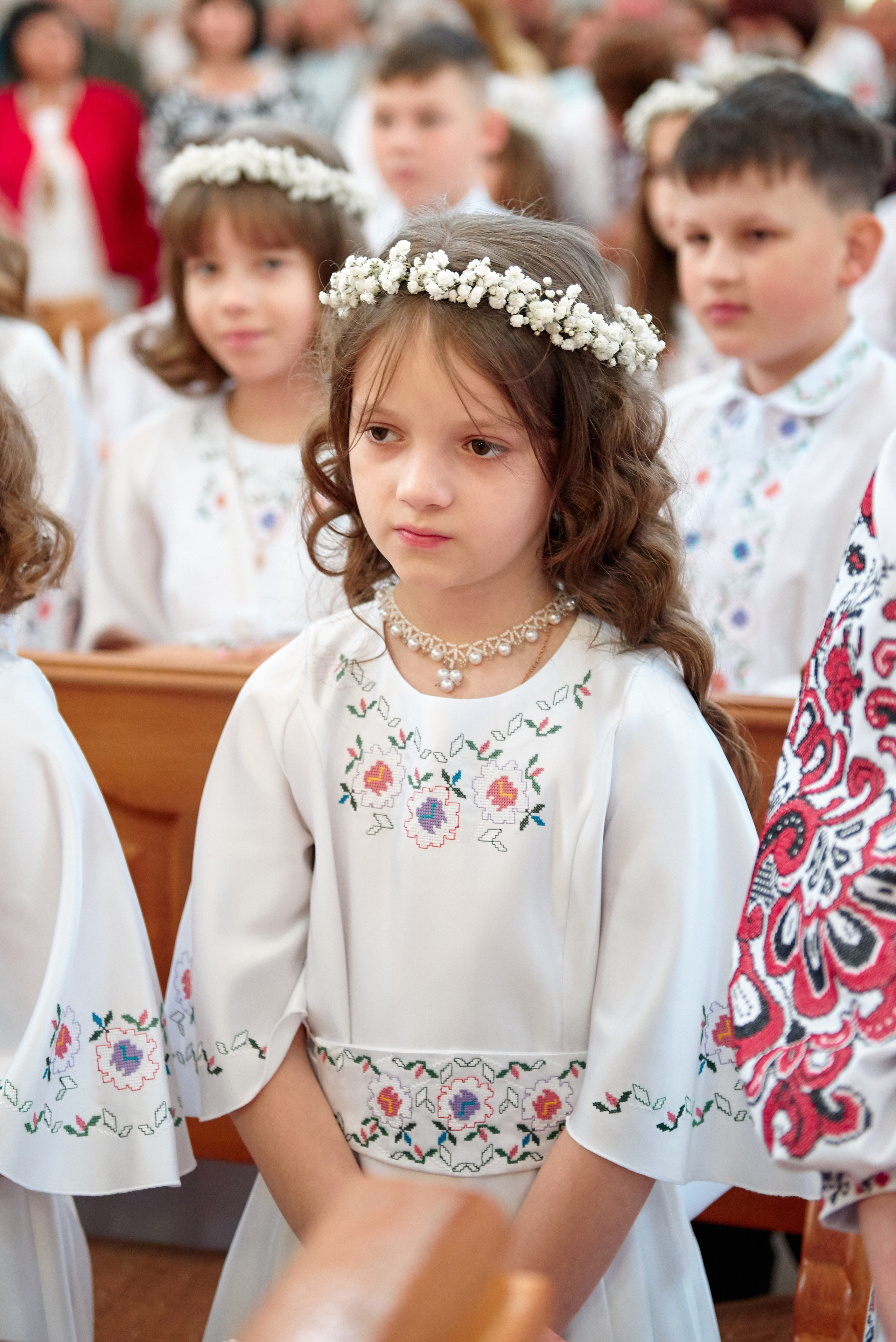 Храм Матері Божої Неустанної Помочі (біля літака). Фотограф новонароджених діток та їх сімей в Тернополі