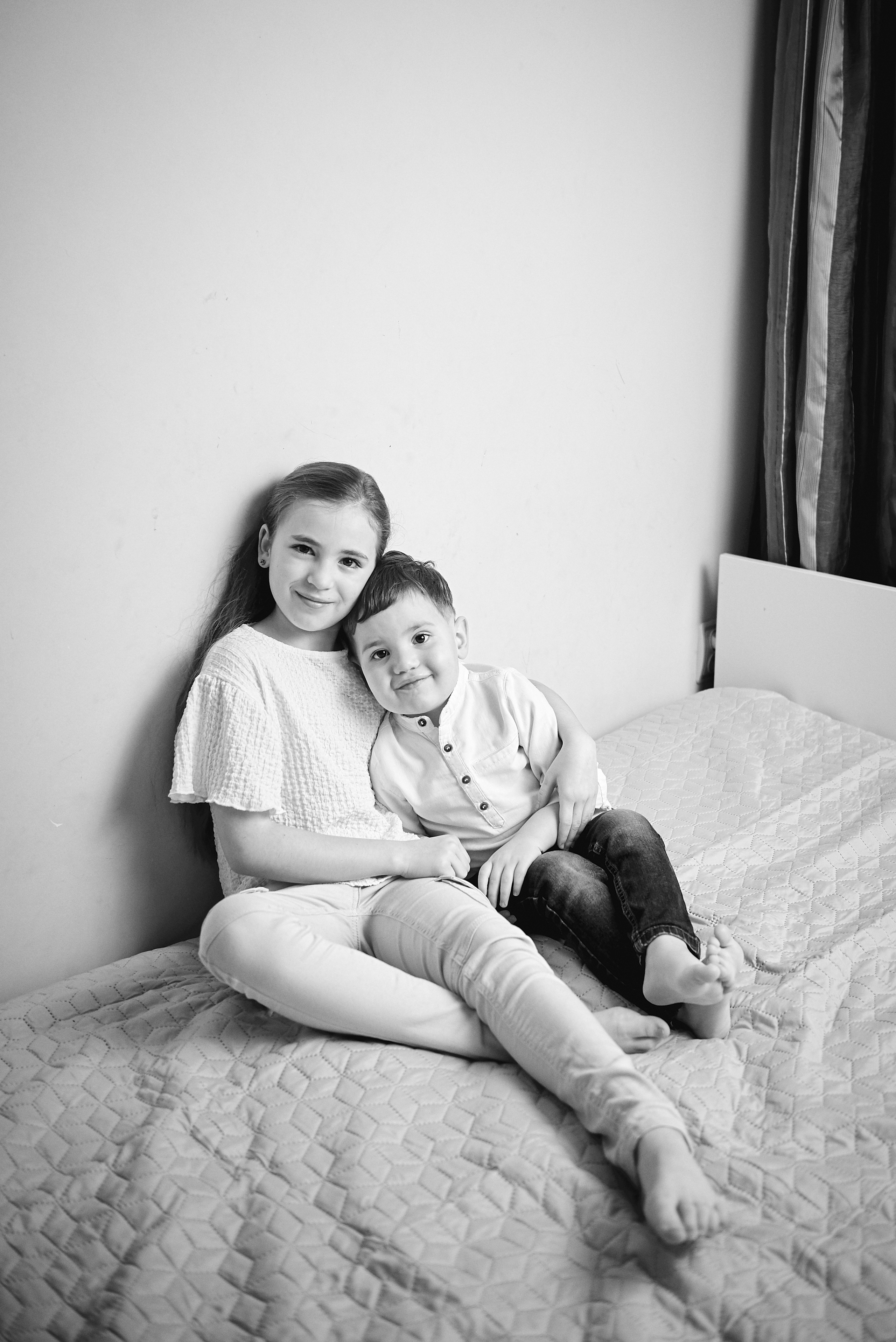 Таня Софія Віктор і Лєра. Фотограф новонароджених діток та їх сімей в Тернополі