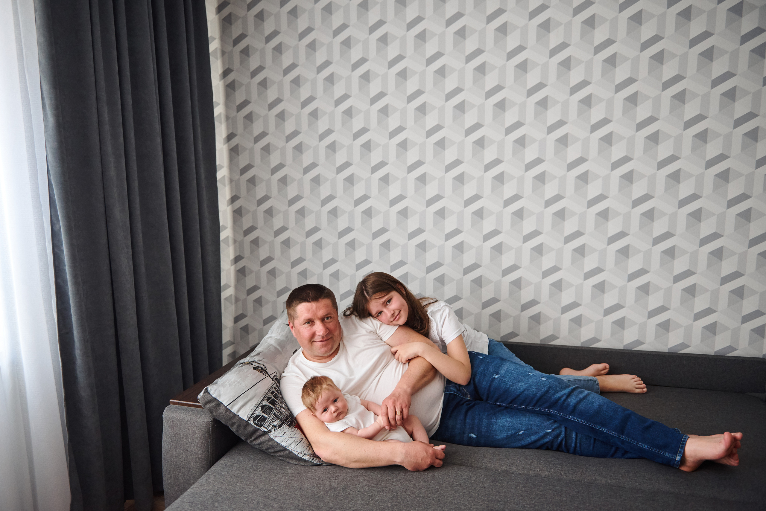 Таня Віталій Давид і Ніка. Фотограф новонароджених діток та їх сімей в Тернополі