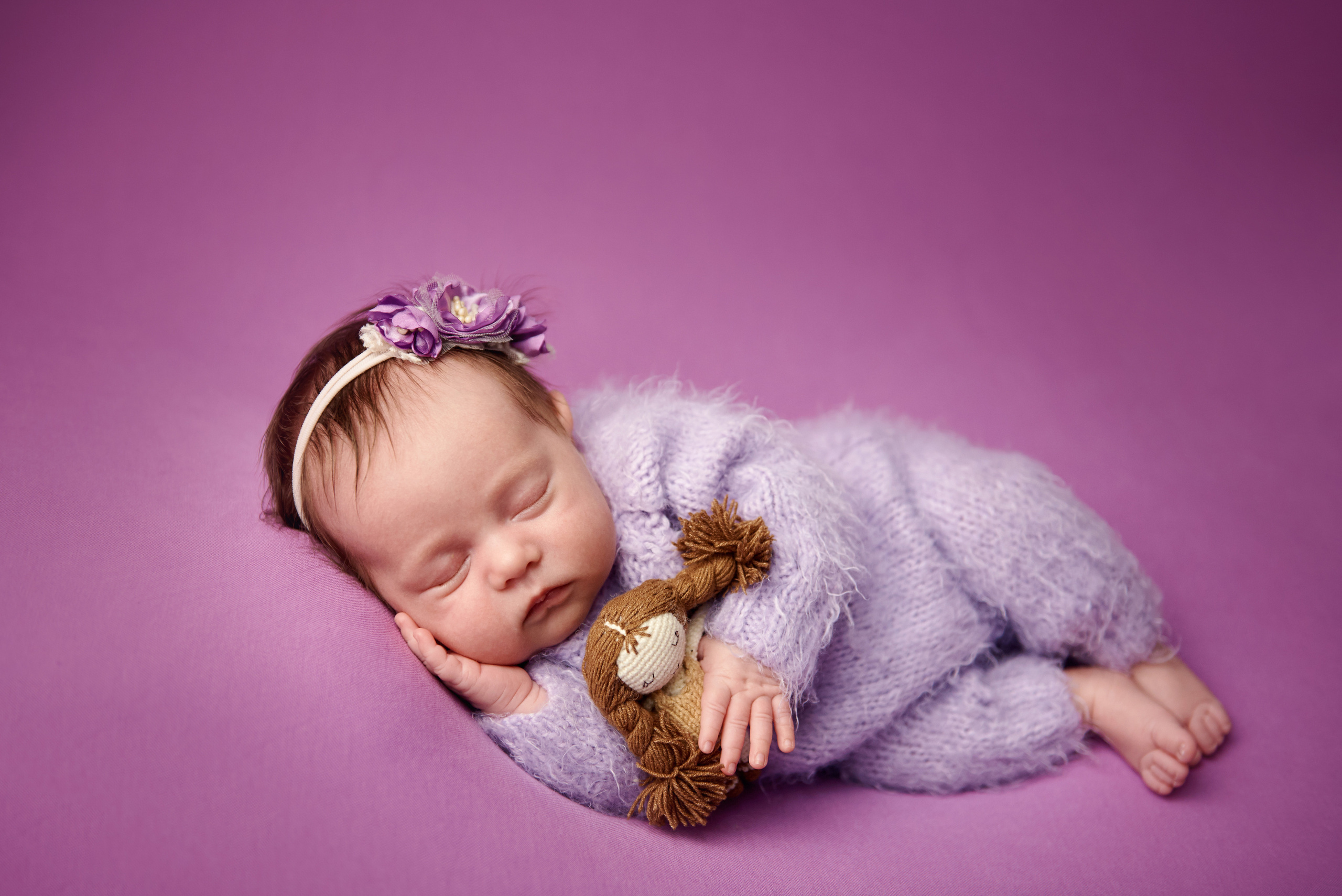 Newborn. Фотограф новонароджених діток та їх сімей в Тернополі