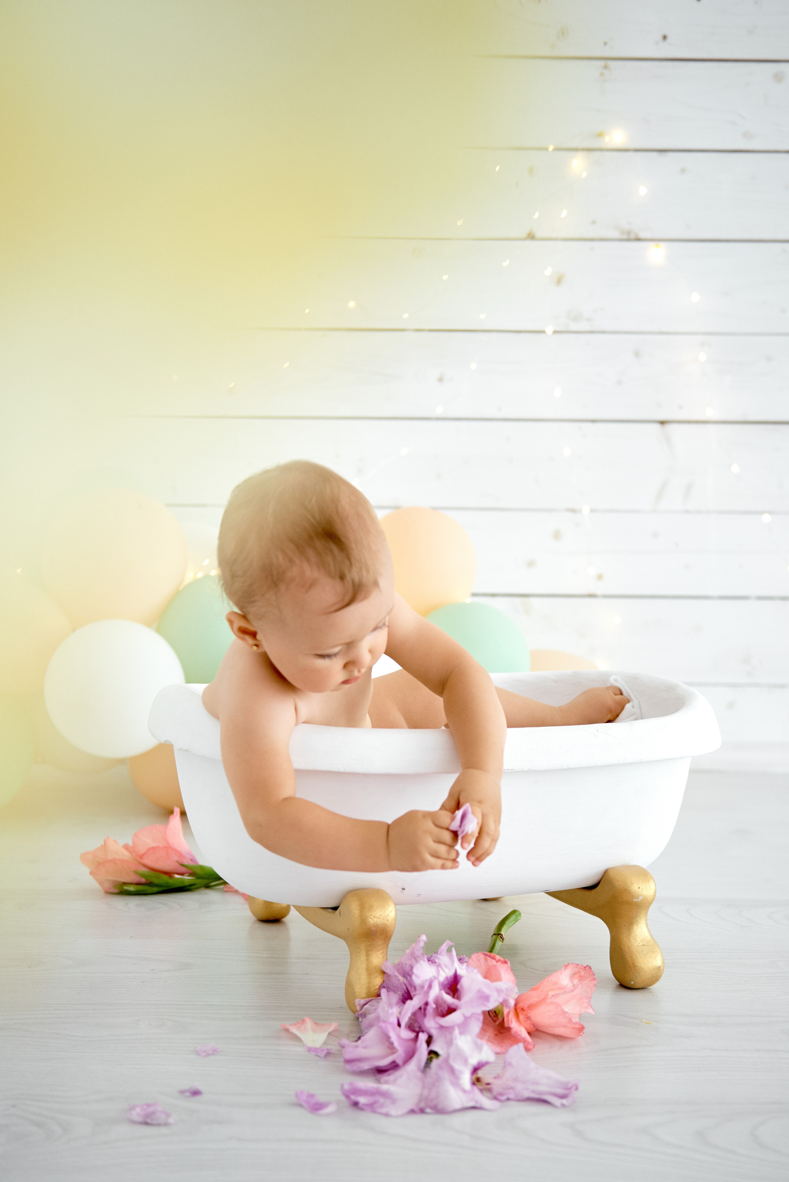 Емілі. Фотограф новонароджених діток та їх сімей в Тернополі