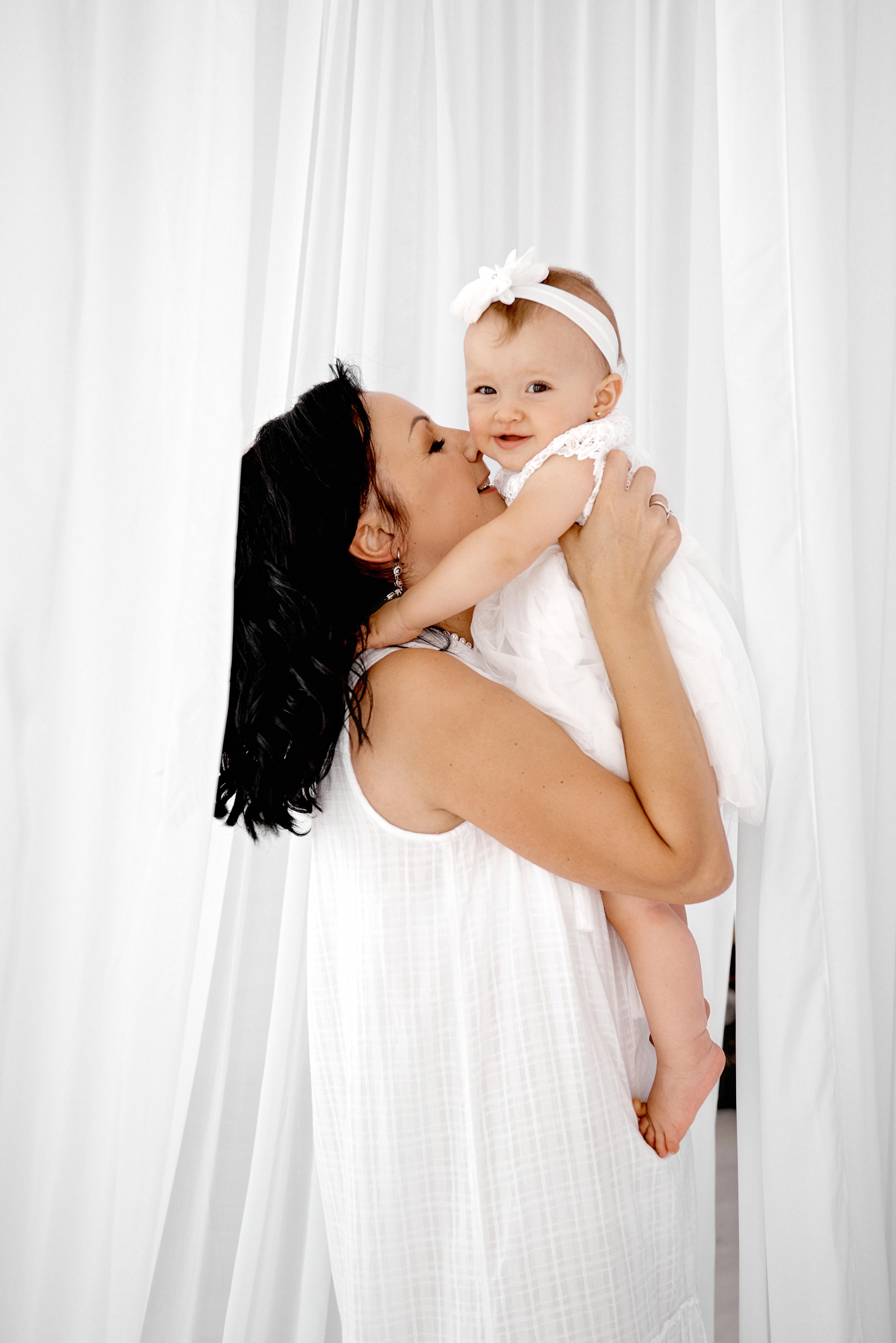 Емілі. Фотограф новонароджених діток та їх сімей в Тернополі