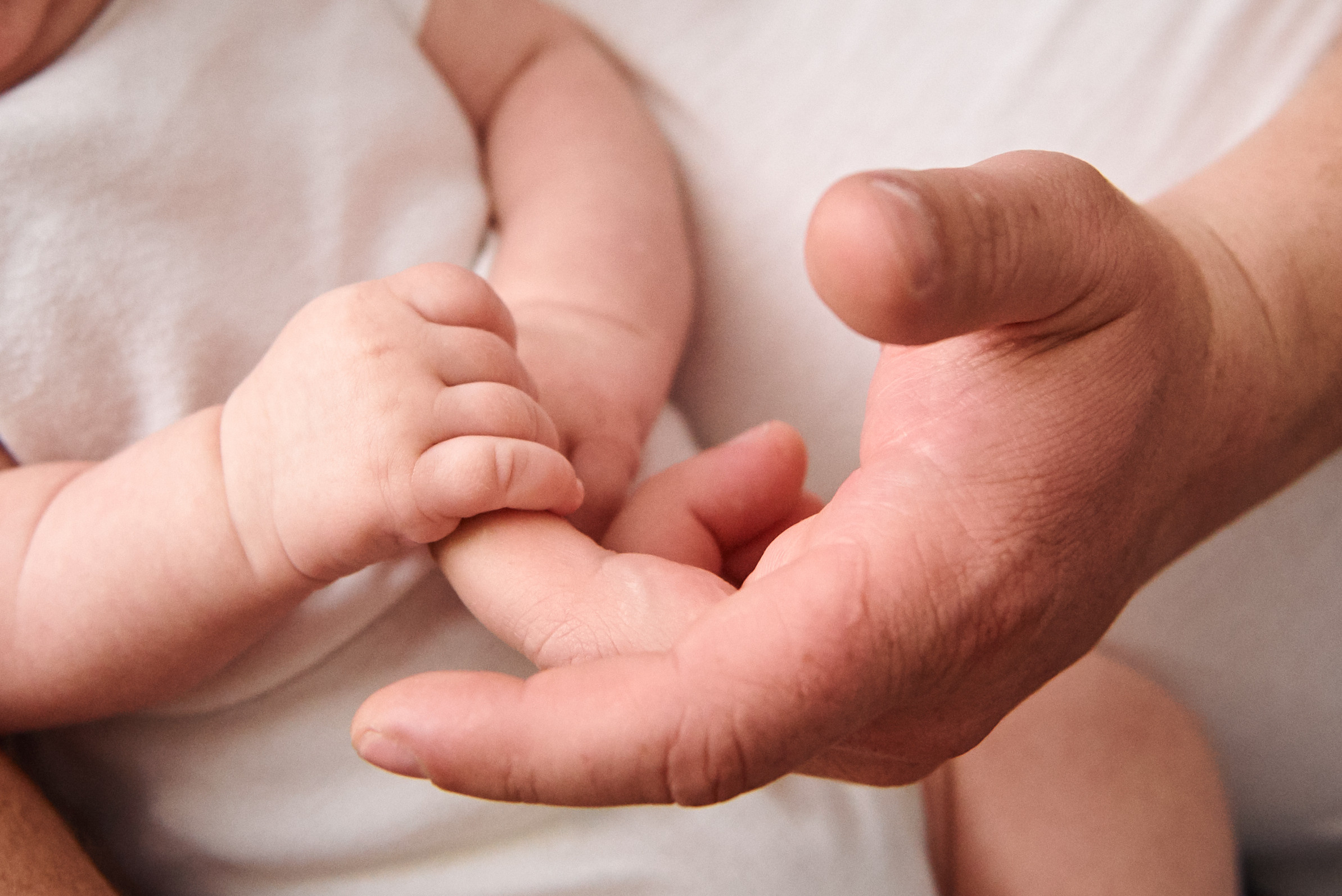 Таня Віталій Давид і Ніка. Фотограф новонароджених діток та їх сімей в Тернополі