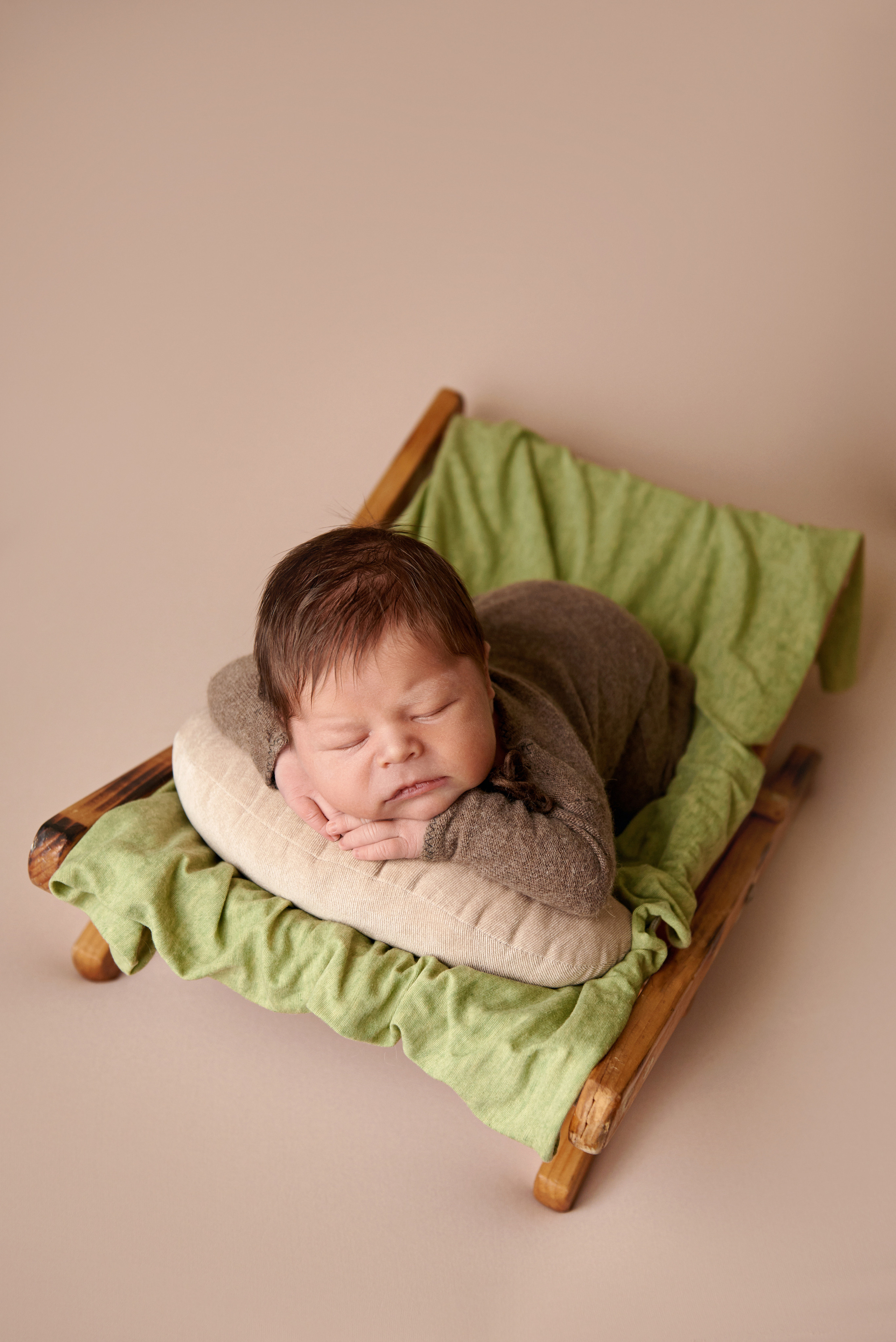 Newborn. Фотограф новонароджених діток та їх сімей в Тернополі