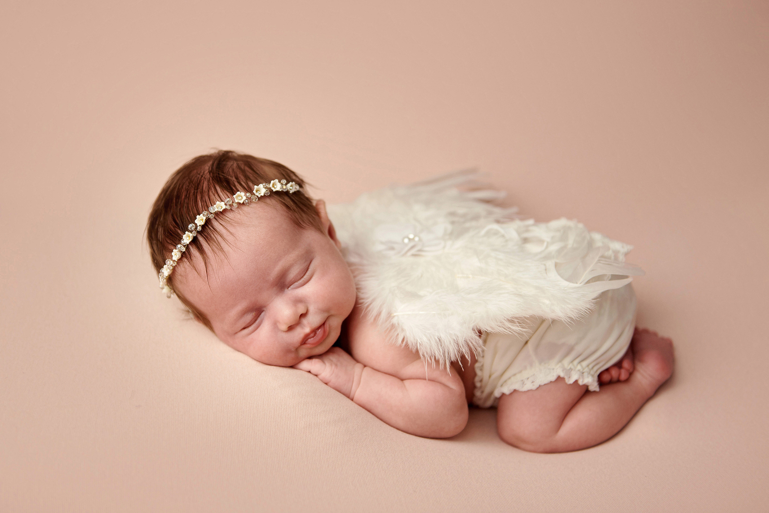 Newborn. Фотограф новонароджених діток та їх сімей в Тернополі