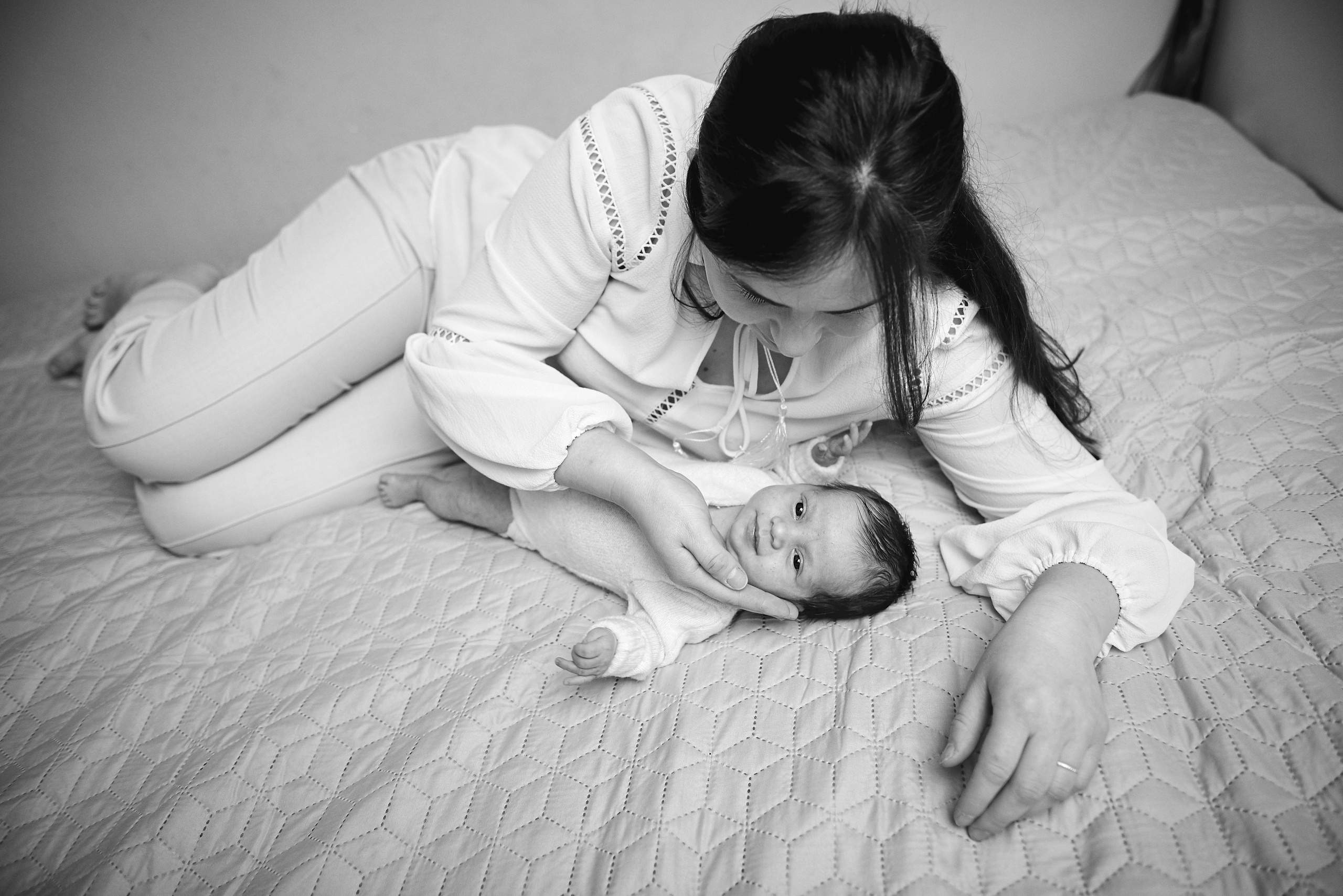 Таня Софія Віктор і Лєра. Фотограф новонароджених діток та їх сімей в Тернополі