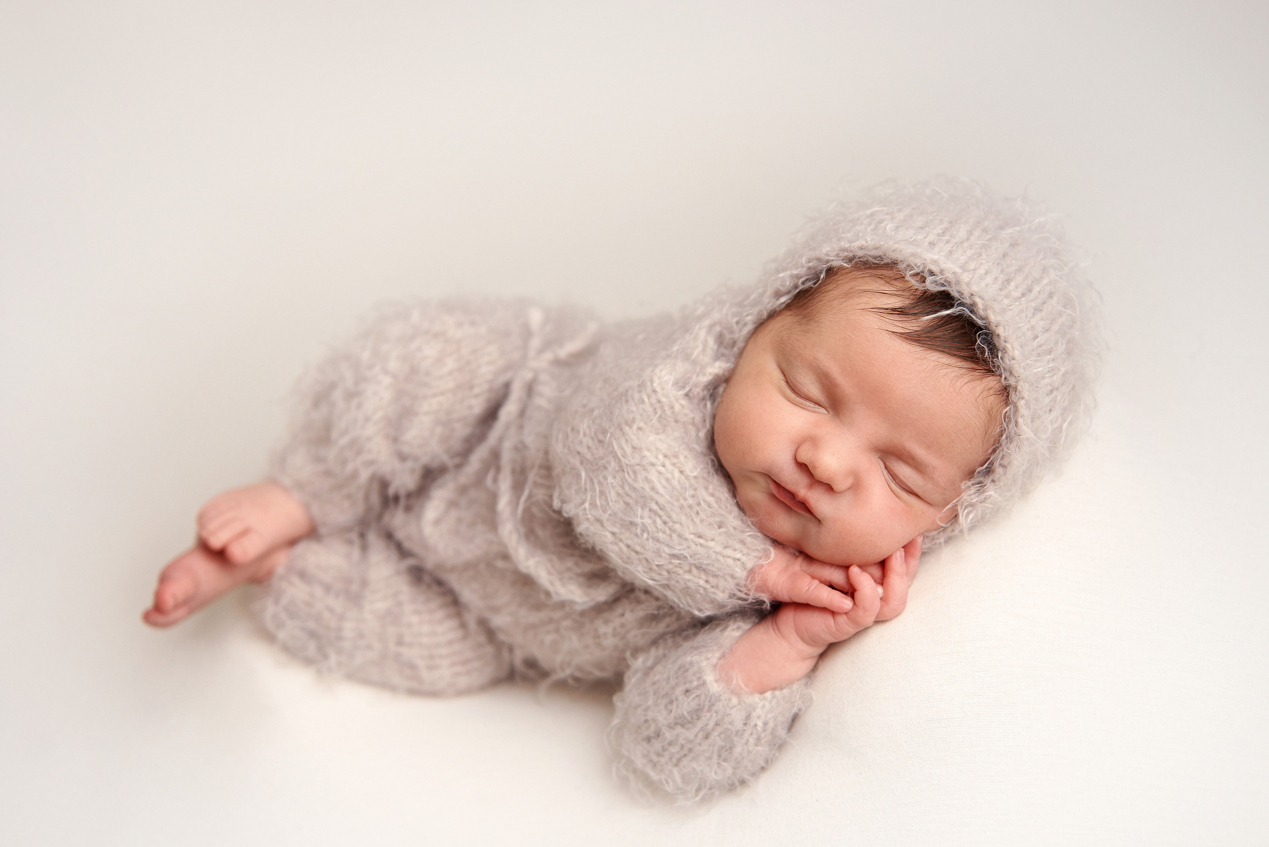 Newborn. Фотограф новонароджених діток та їх сімей в Тернополі