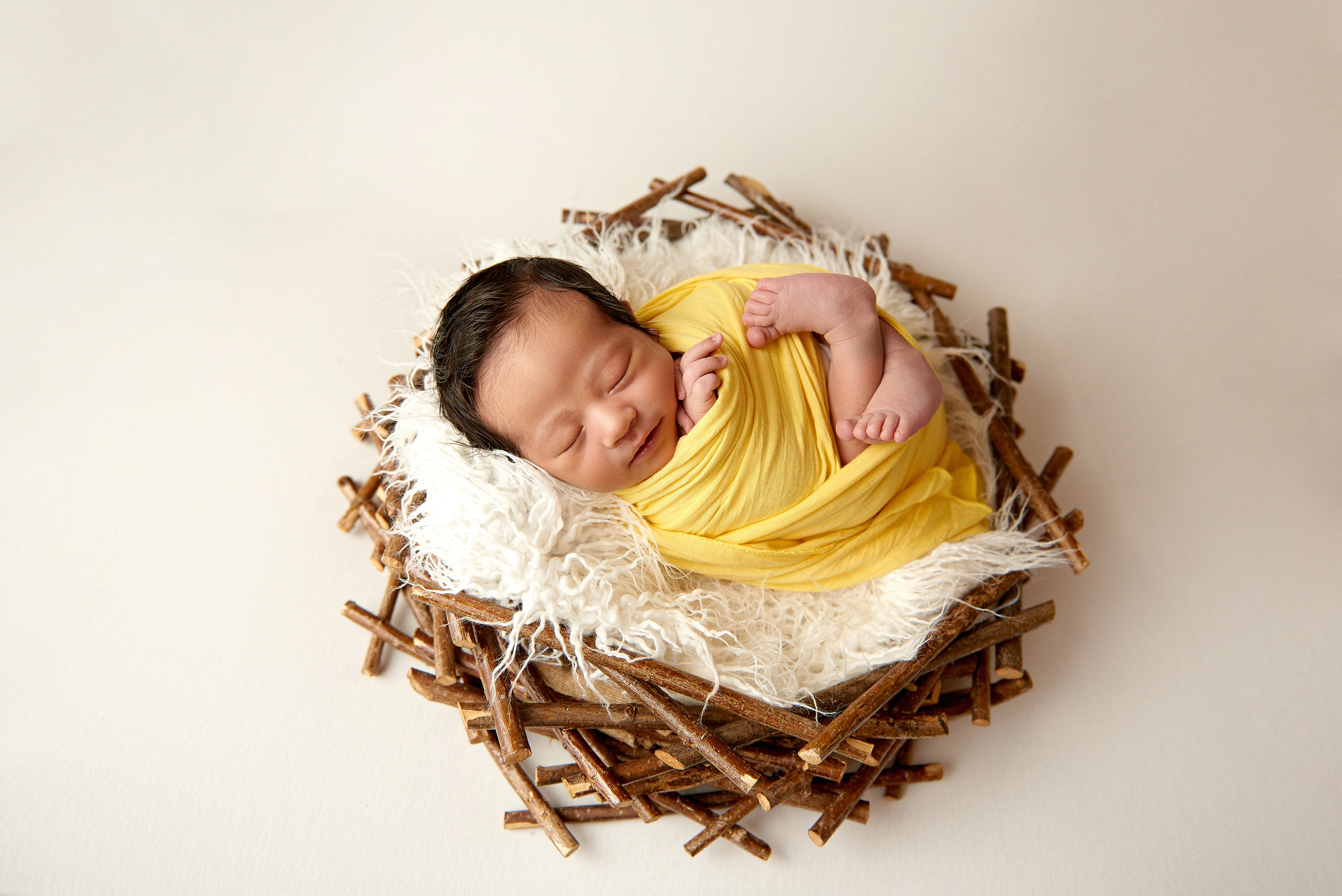 Newborn. Фотограф новонароджених діток та їх сімей в Тернополі