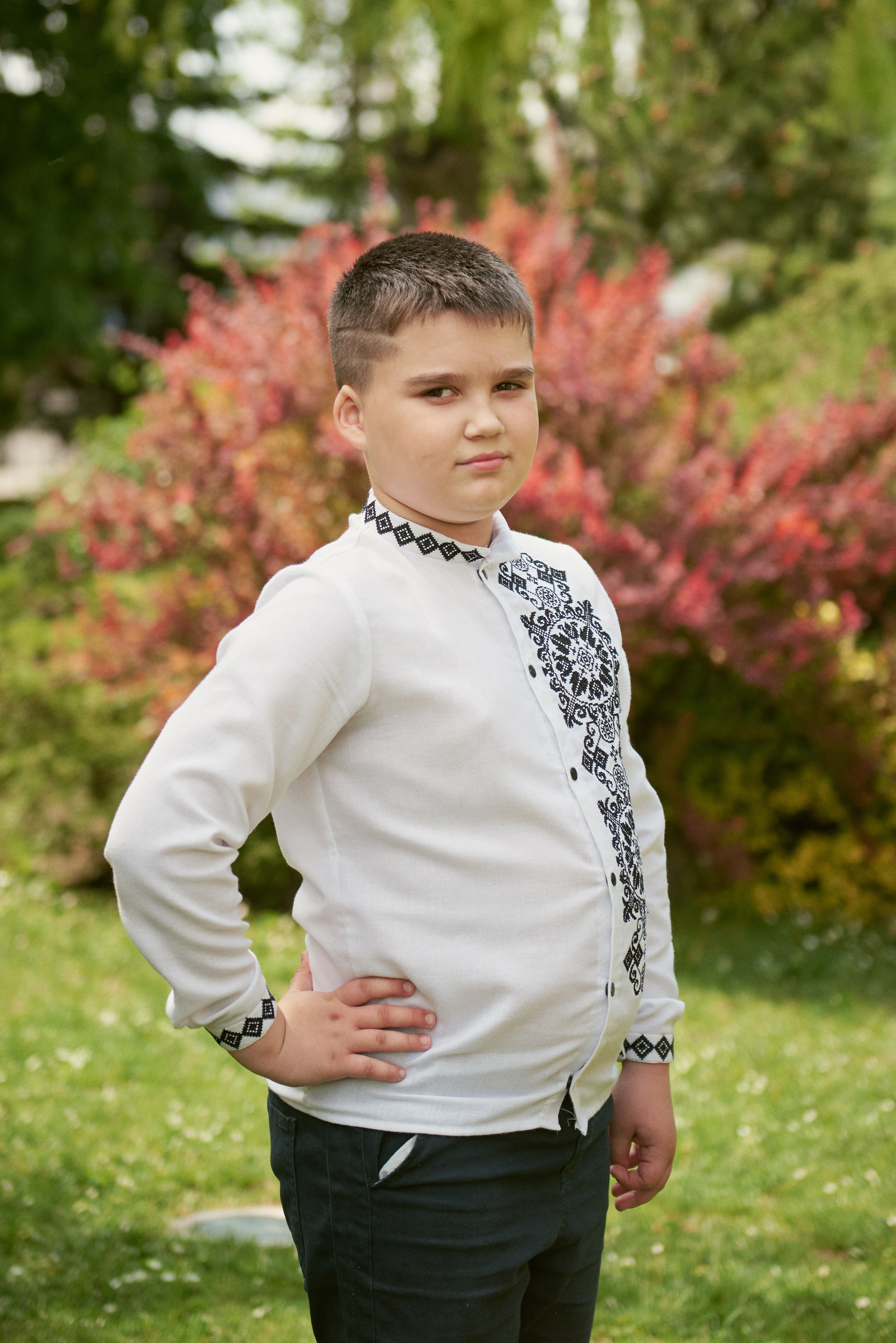 Храм Матері Божої Неустанної Помочі (біля літака). Фотограф новонароджених діток та їх сімей в Тернополі