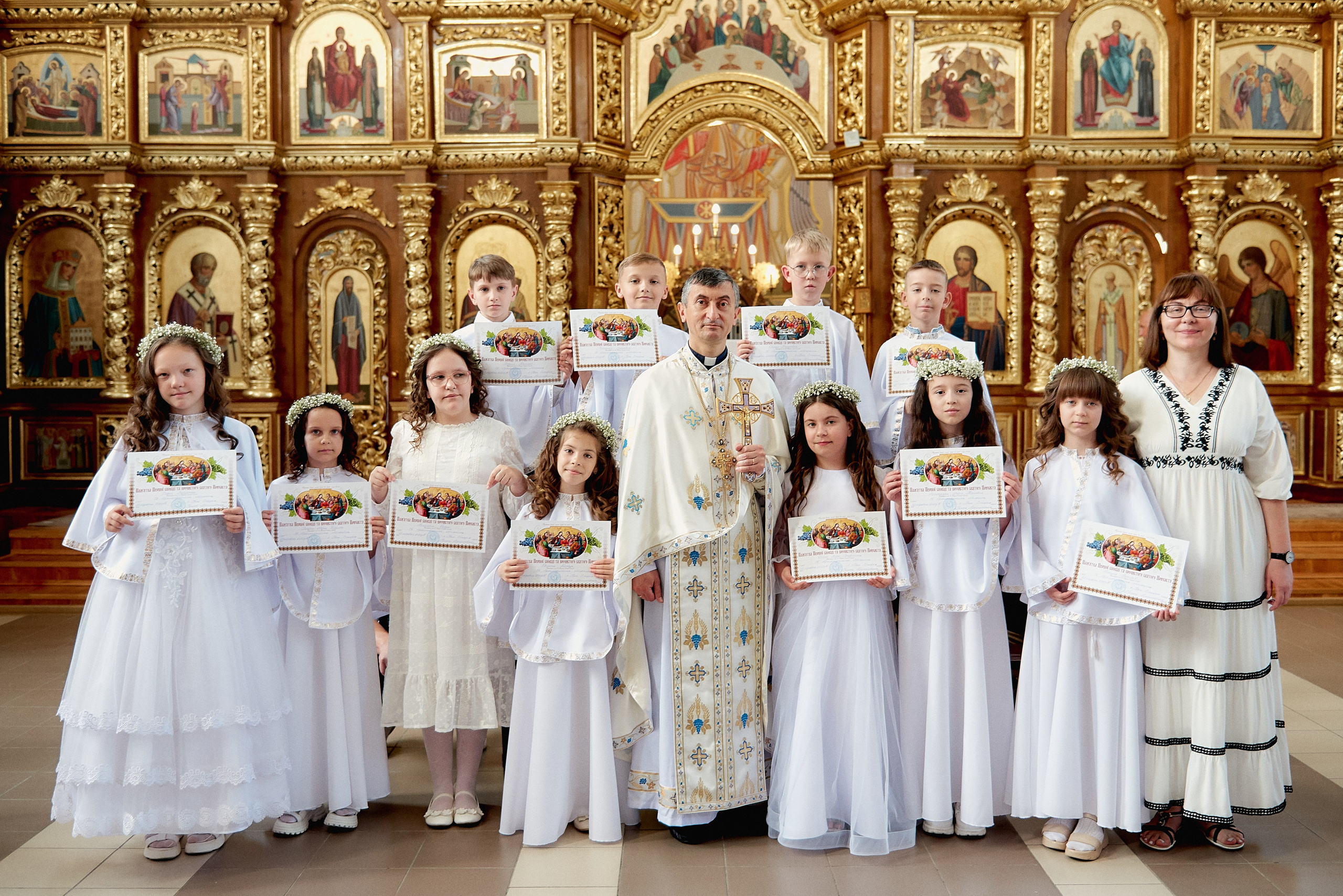 Церква святого архістратига Михаїла. Фотограф новонароджених діток та їх сімей в Тернополі