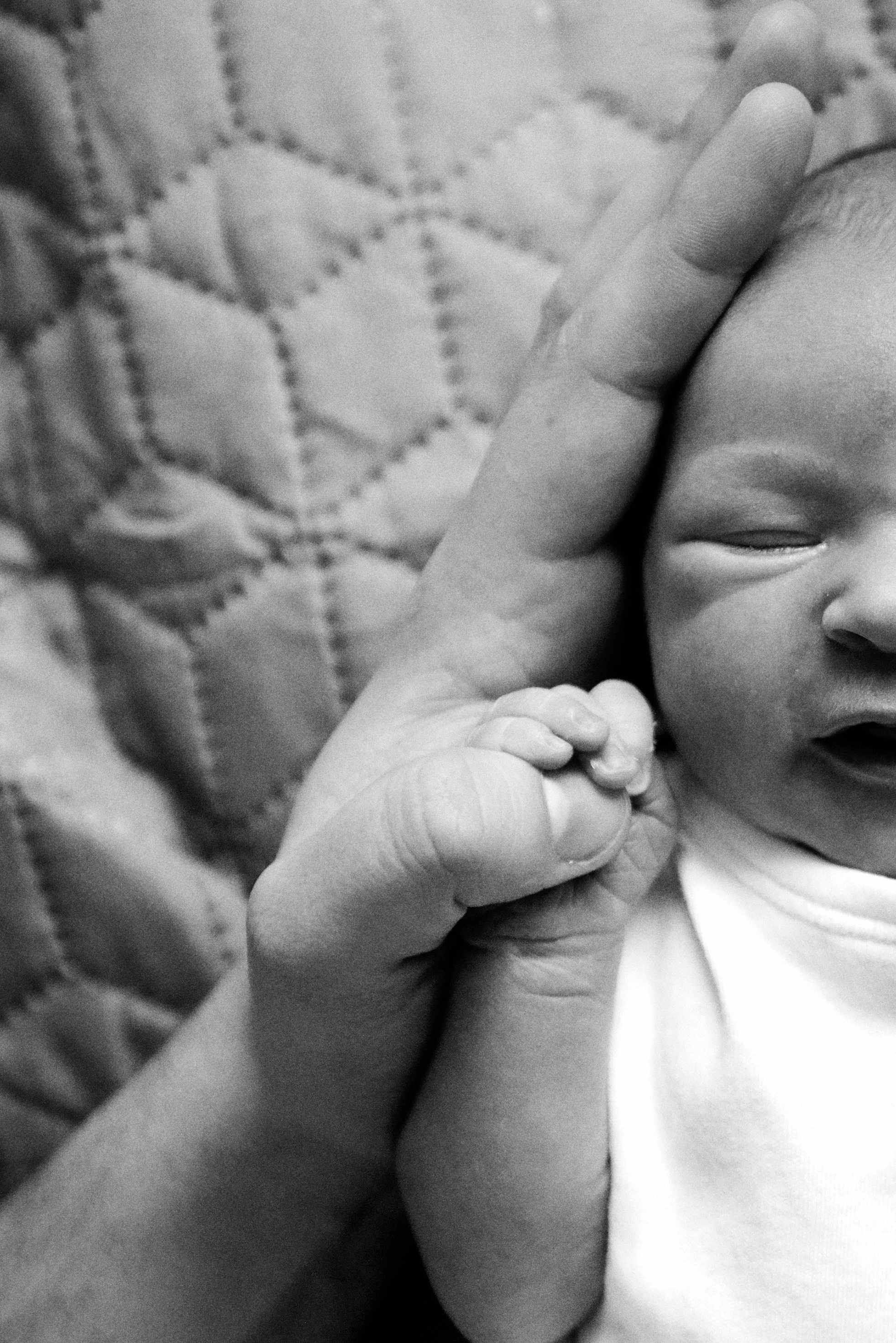 Lifestyle + малюк. Фотограф новонароджених діток та їх сімей в Тернополі