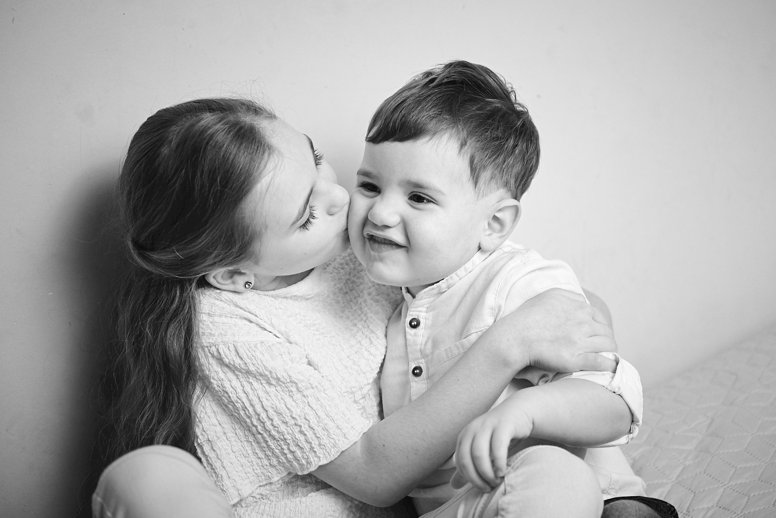 Таня Софія Віктор і Лєра. Фотограф новонароджених діток та їх сімей в Тернополі