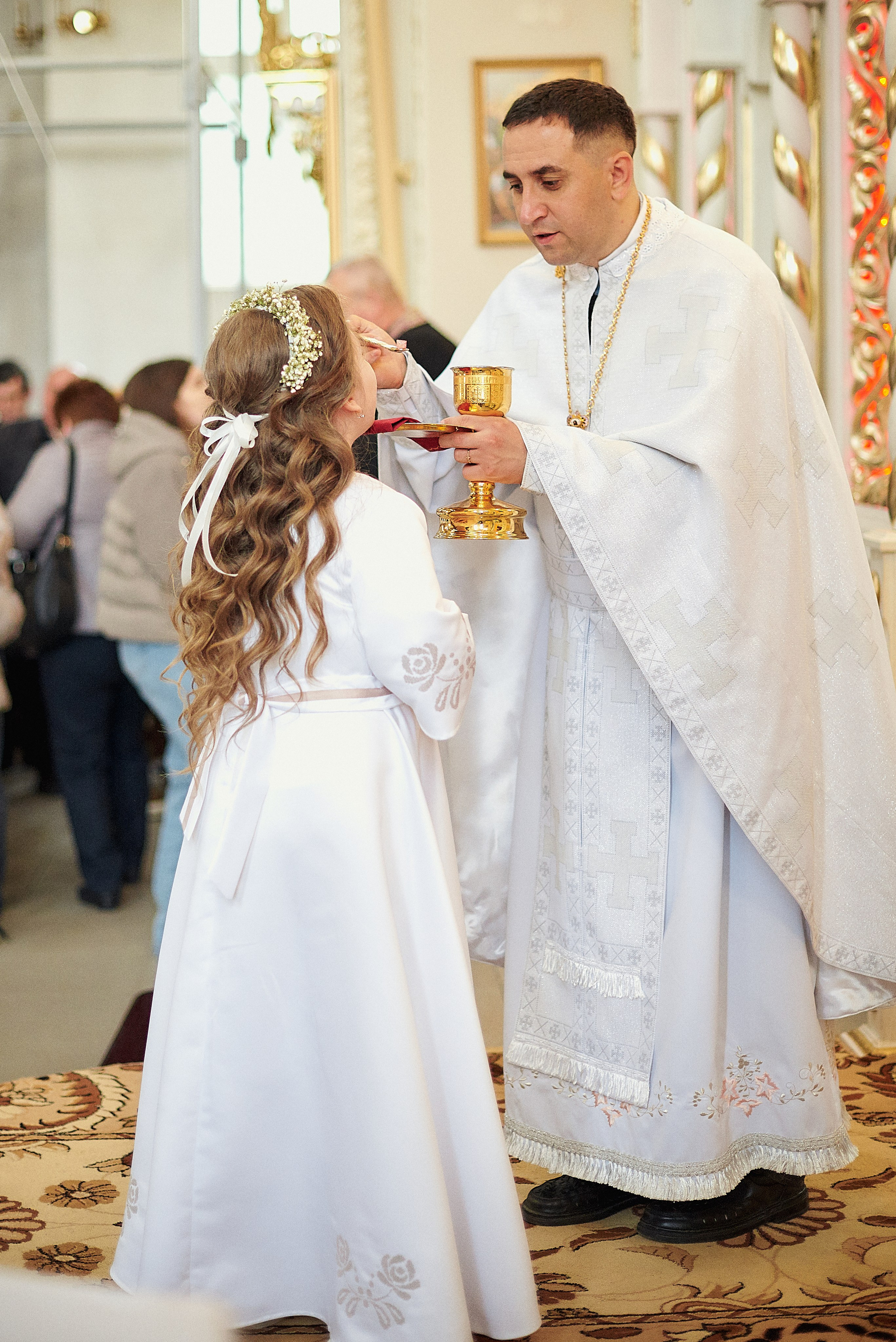 Церква Івана Богуслова. Фотограф новонароджених діток та їх сімей в Тернополі