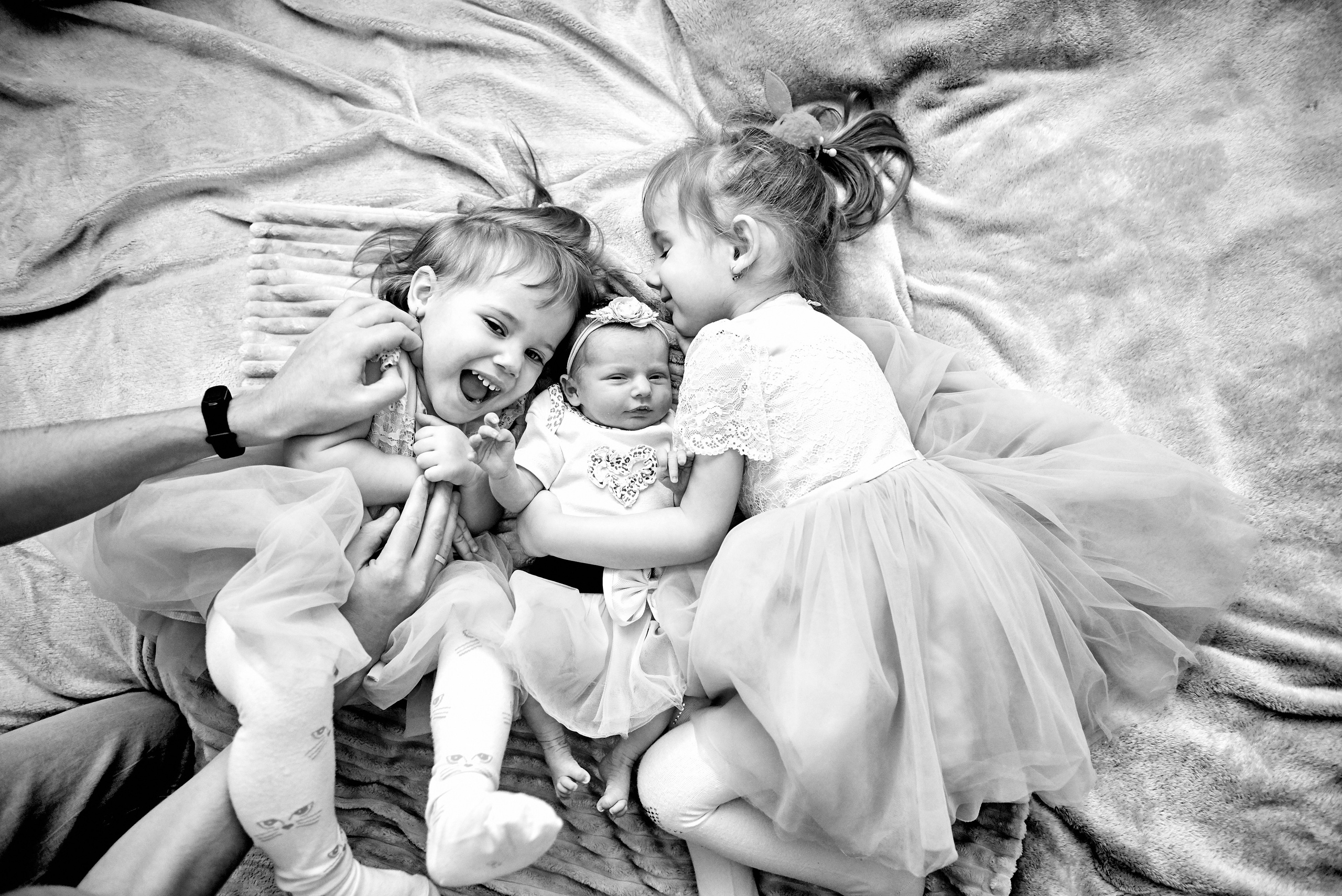 Олена та Влад Емма Єва та Еліна 9 днів життя. Фотограф новонароджених діток та їх сімей в Тернополі