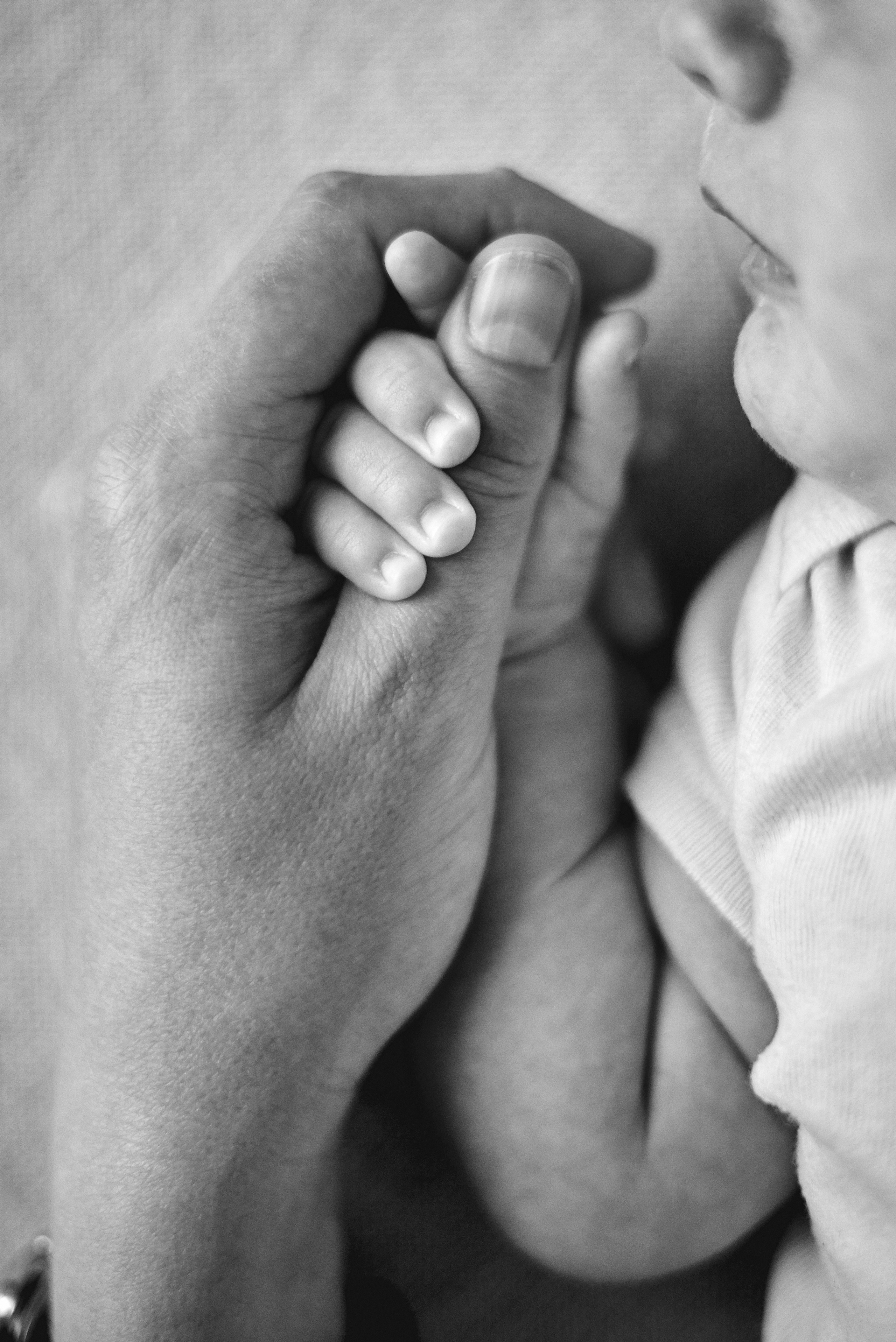 Таня Віталій Давид і Ніка. Фотограф новонароджених діток та їх сімей в Тернополі