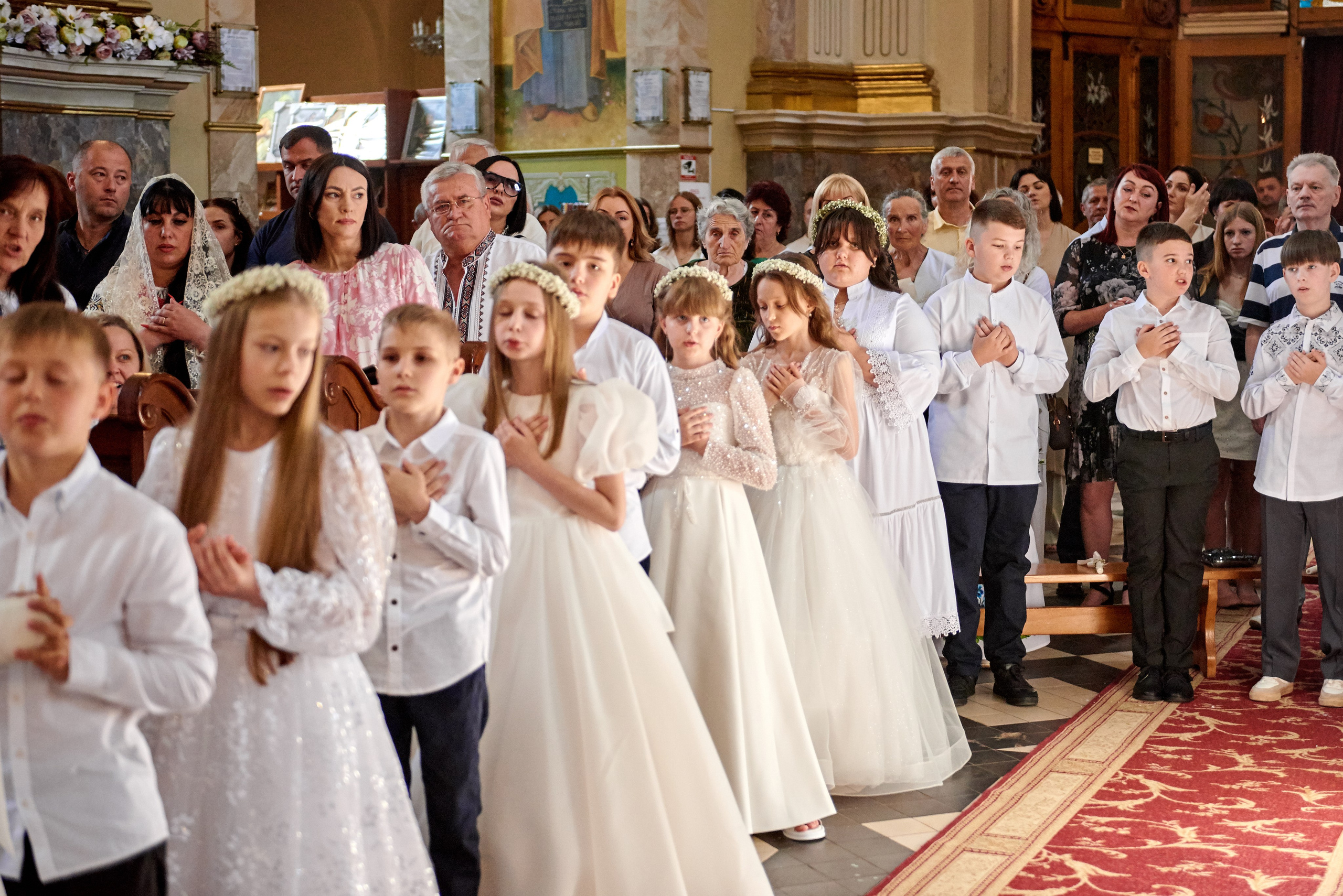 Архикатедральний Собор НЗПБ (Катедра). Фотограф новонароджених діток та їх сімей в Тернополі