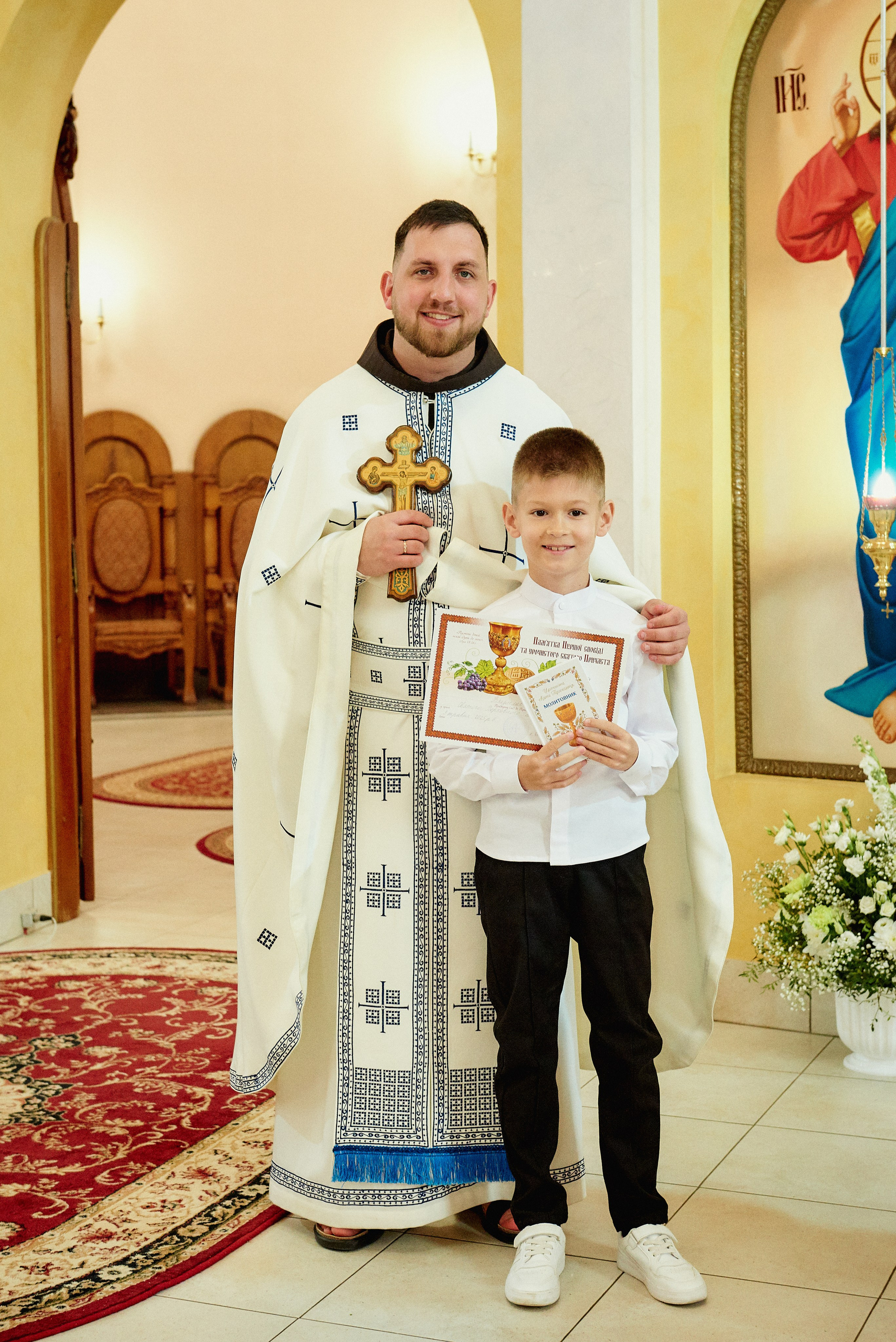 Церква св. Петра. Фотограф новонароджених діток та їх сімей в Тернополі