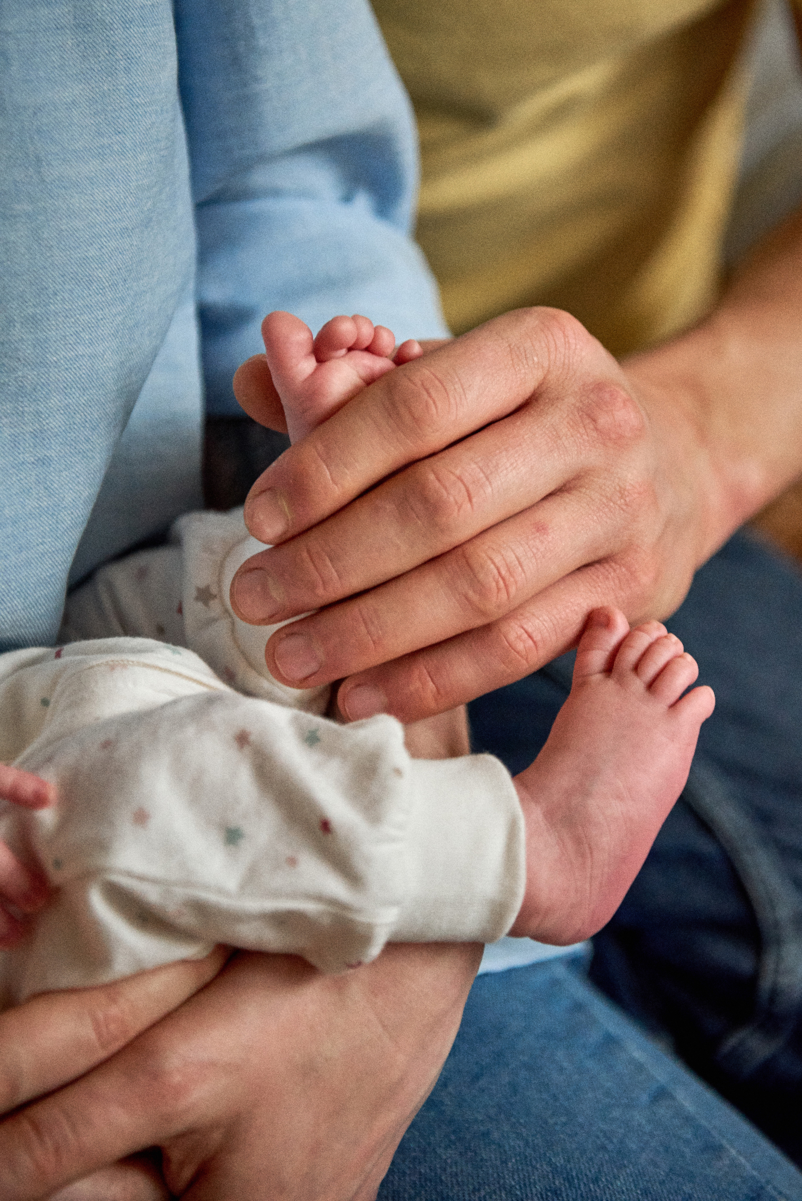 Аня Володя і Назар. Фотограф новонароджених діток та їх сімей в Тернополі