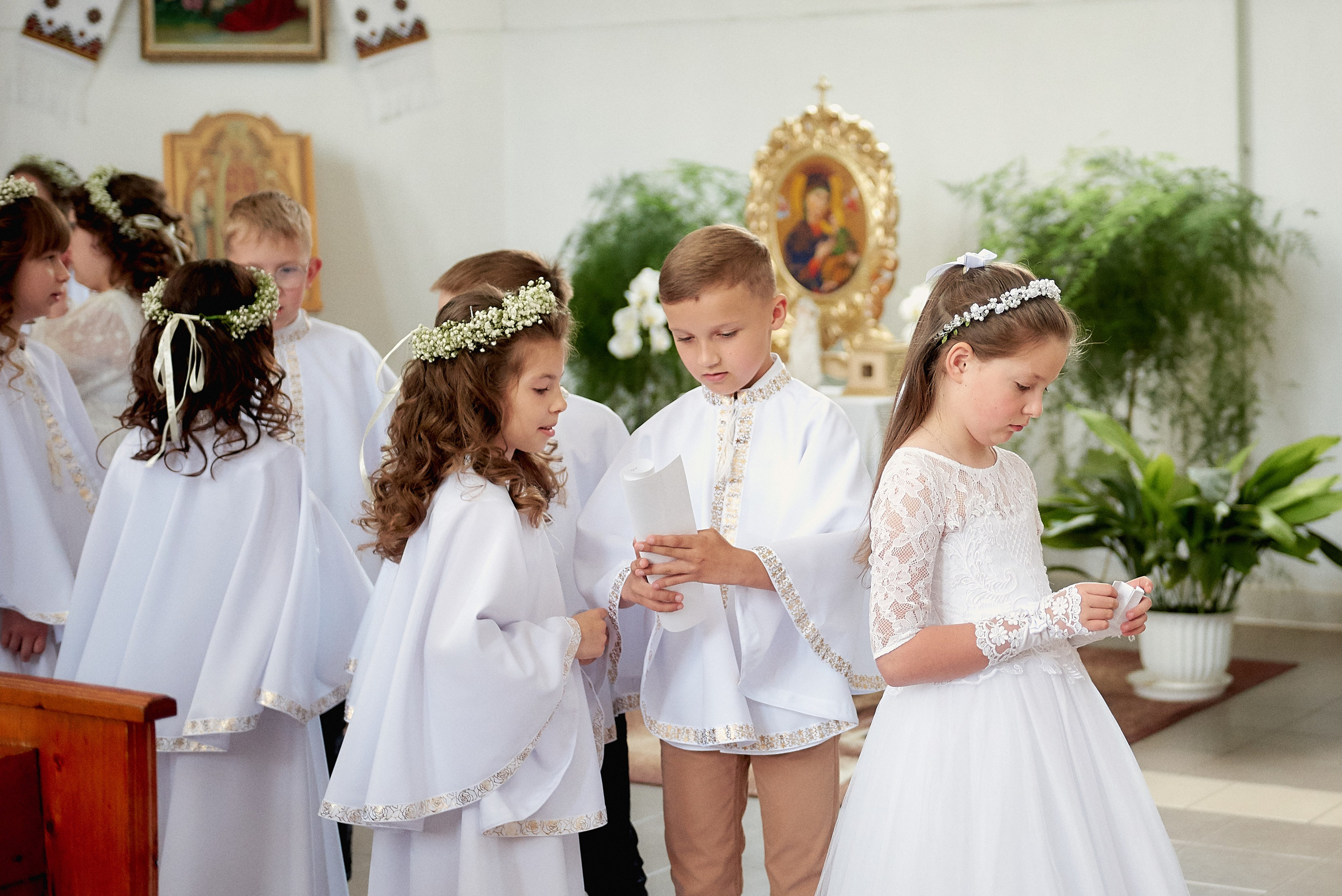 Причастя. Фотограф новонароджених діток та їх сімей в Тернополі