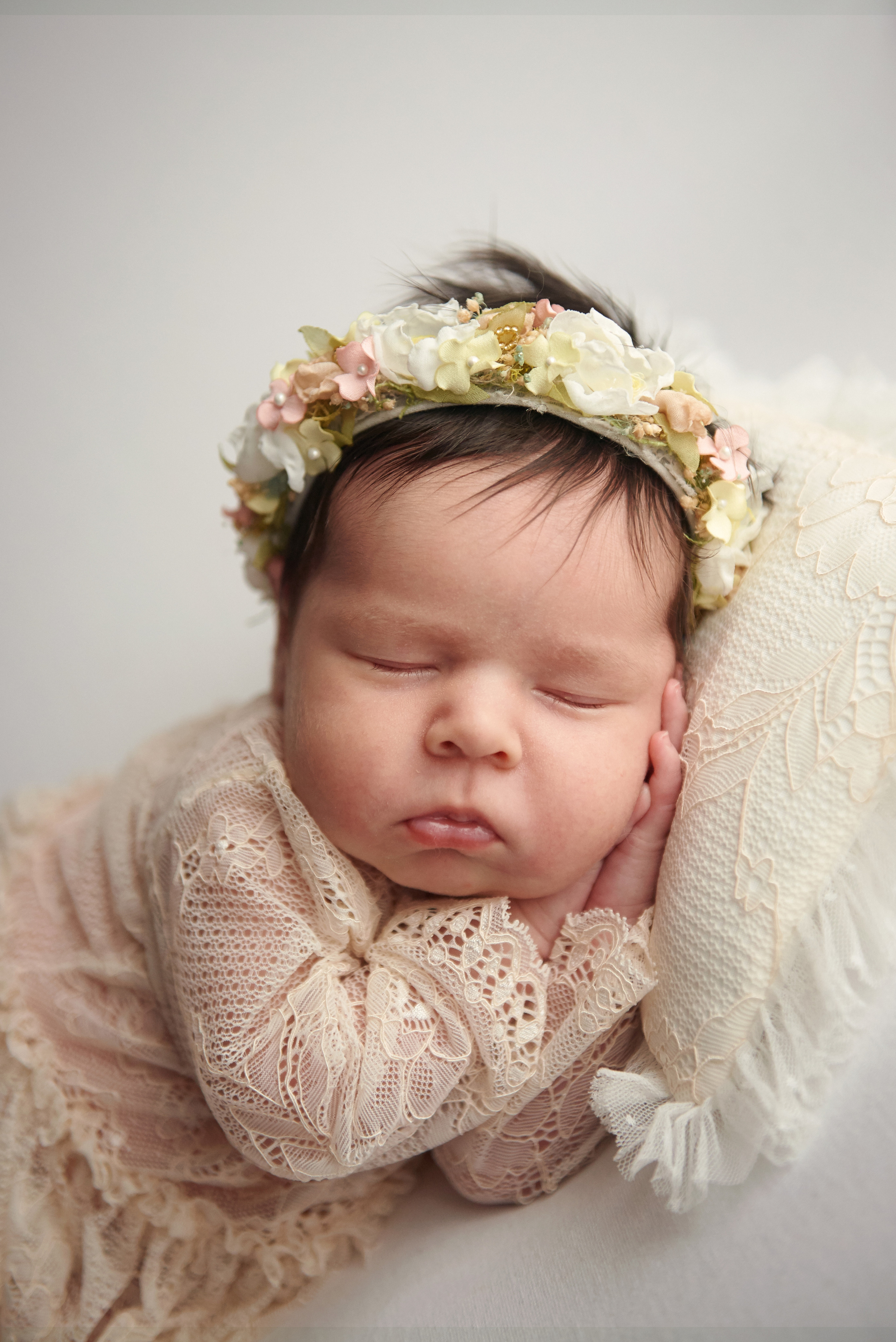 Newborn. Фотограф новонароджених діток та їх сімей в Тернополі