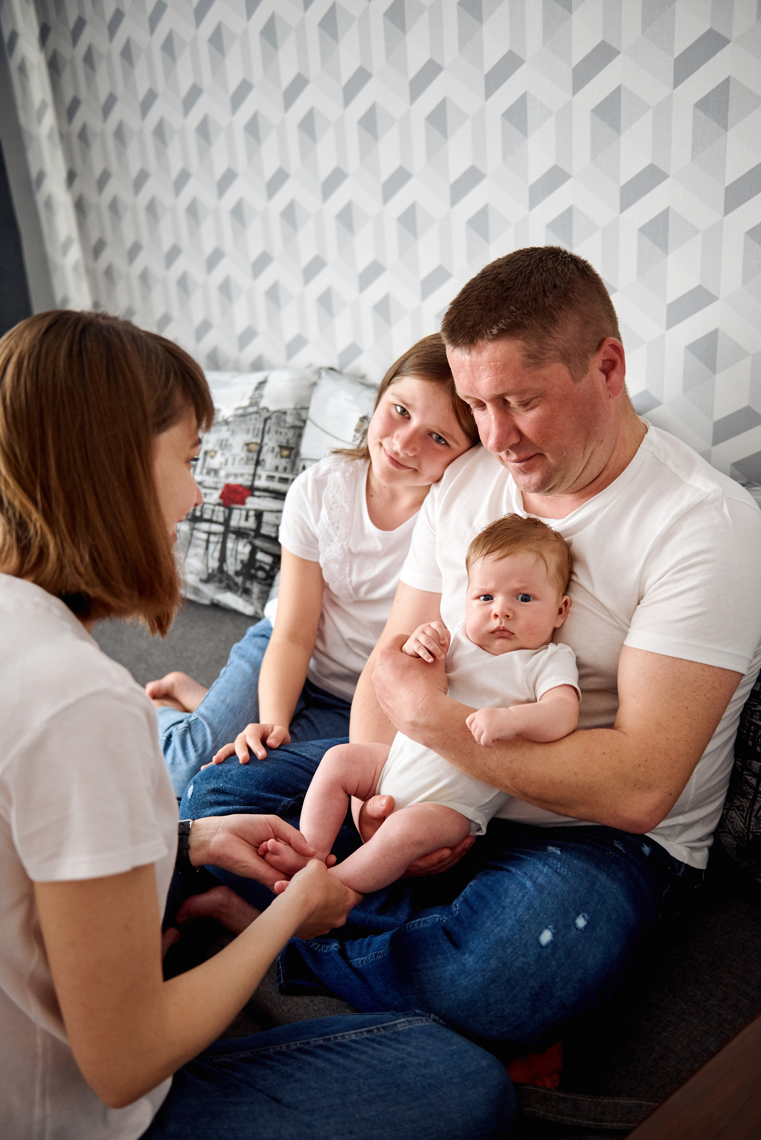 Таня Віталій Давид і Ніка. Фотограф новонароджених діток та їх сімей в Тернополі