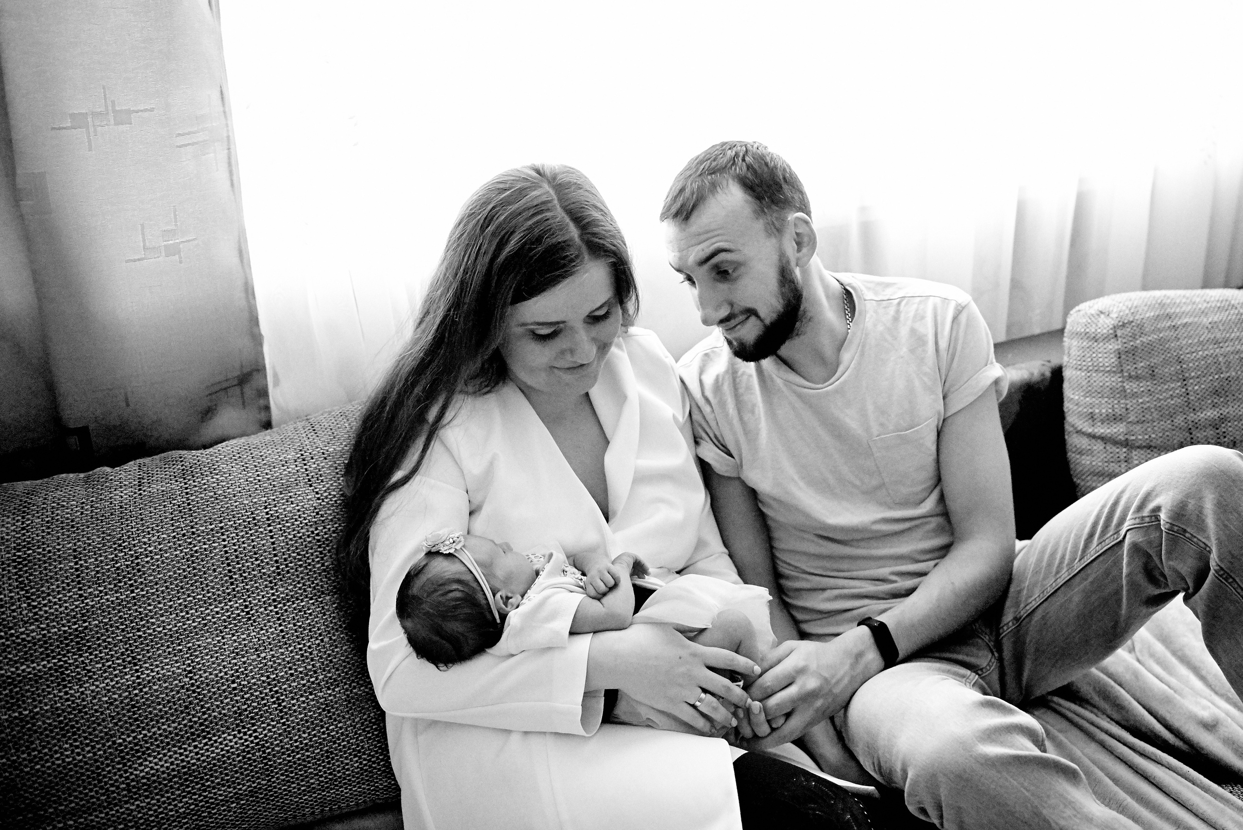 Олена та Влад Емма Єва та Еліна 9 днів життя. Фотограф новонароджених діток та їх сімей в Тернополі